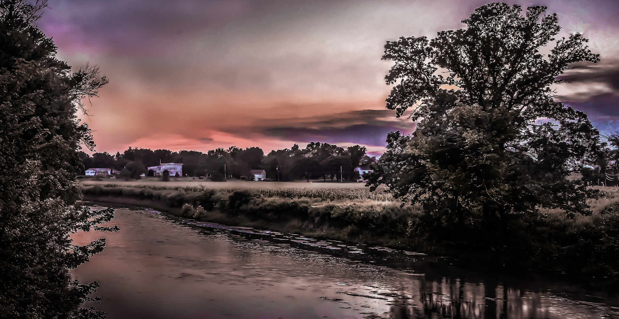 Panasonic Lumix DMC-GX7 + Panasonic Lumix G Vario 7-14mm F4 ASPH sample photo. Raritan river sunset photography