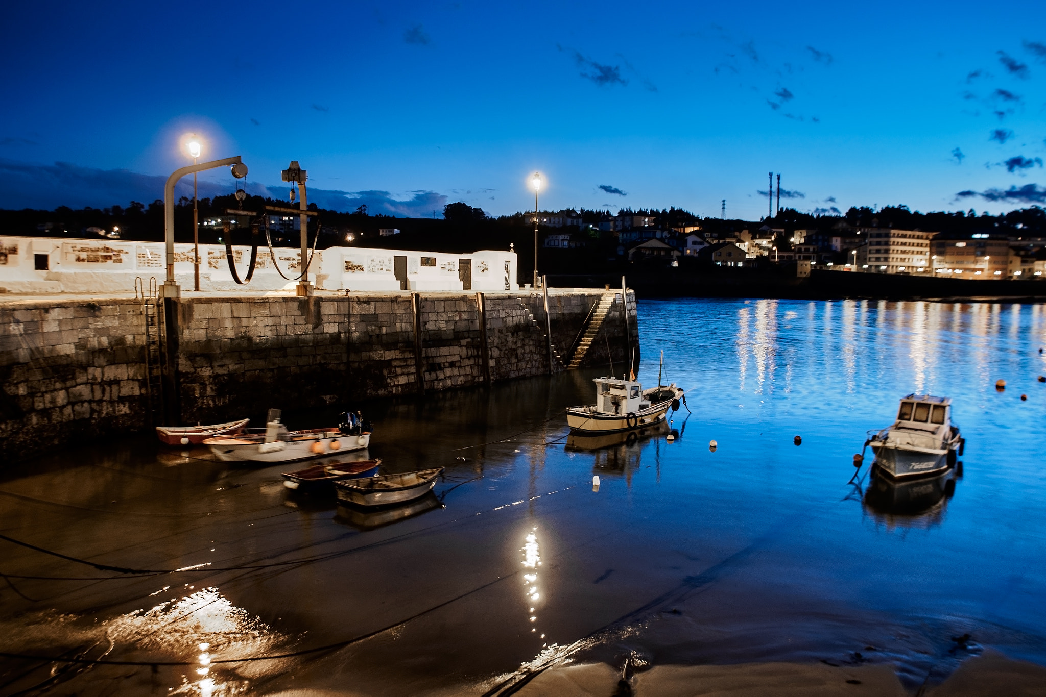 Olympus OM-D E-M5 + OLYMPUS 14-54mm Lens sample photo. Luanco´s marina night photography