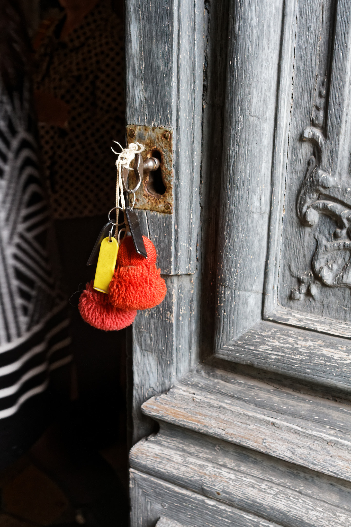 Canon EOS 7D + Canon EF 28mm F2.8 sample photo. Mystère derrière la porte photography