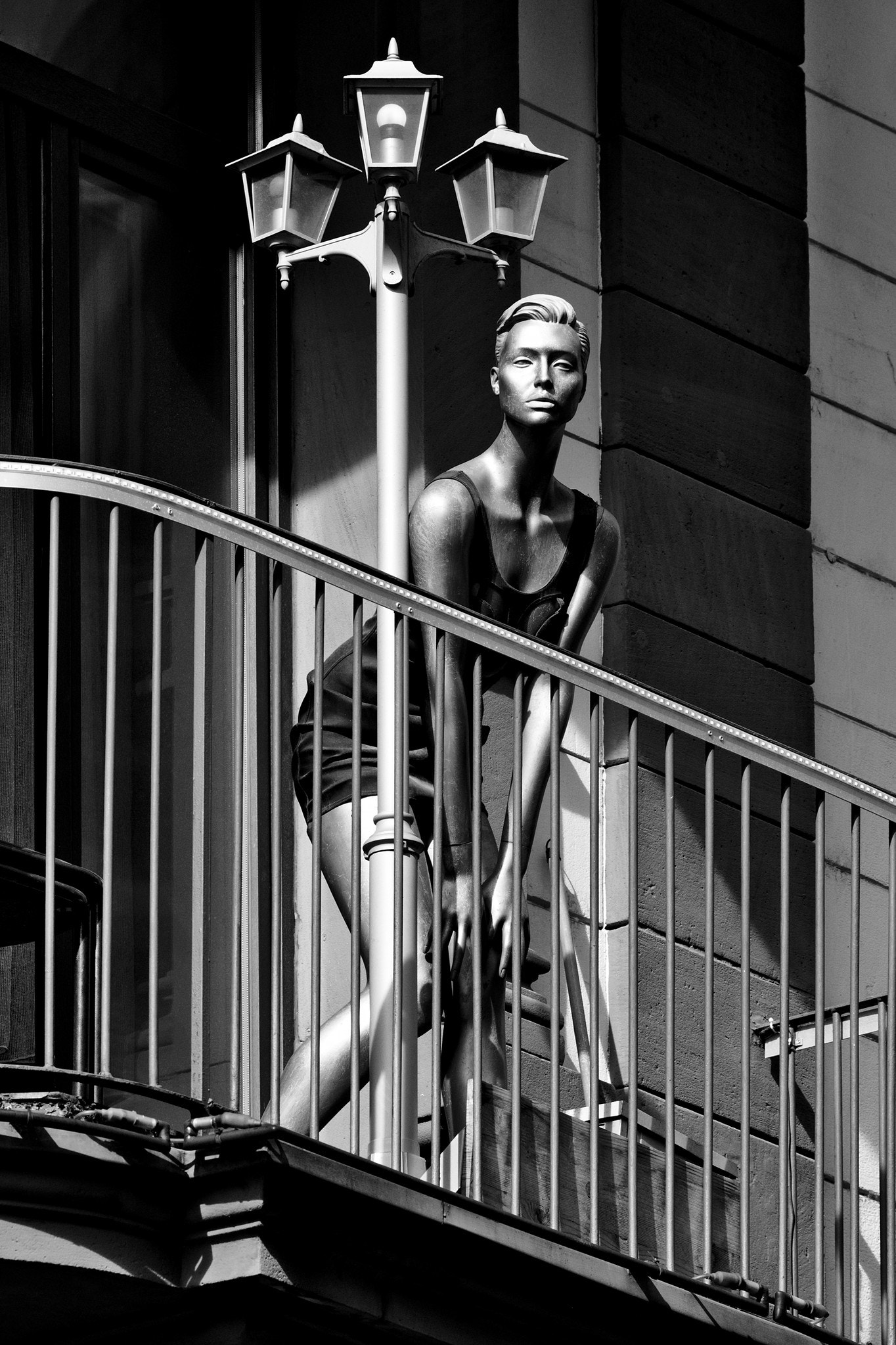Canon EF 100-400mm F4.5-5.6L IS II USM sample photo. Redlight district photography