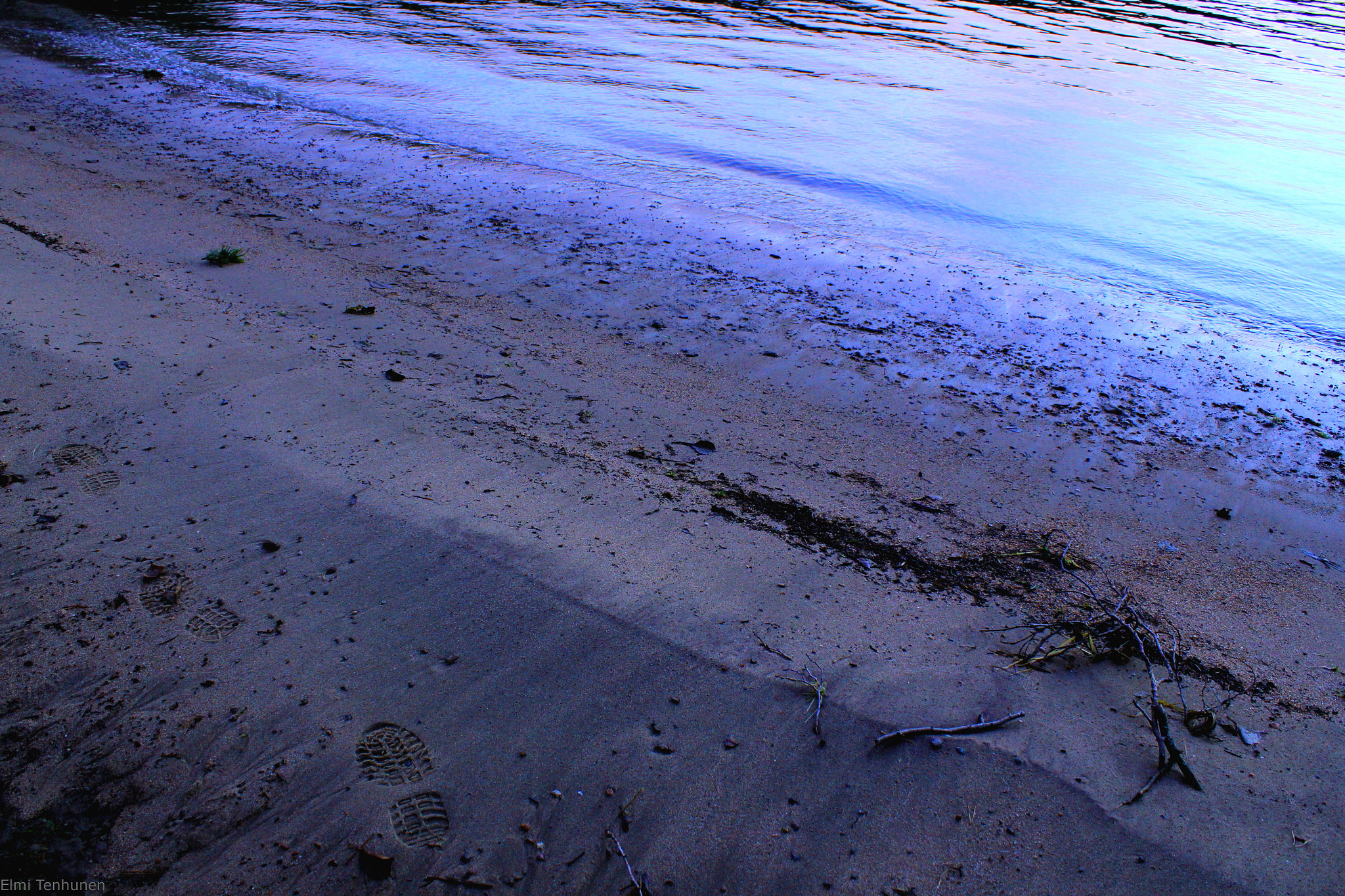 Canon EF-S 18-55mm F3.5-5.6 IS sample photo. Rough sand photography