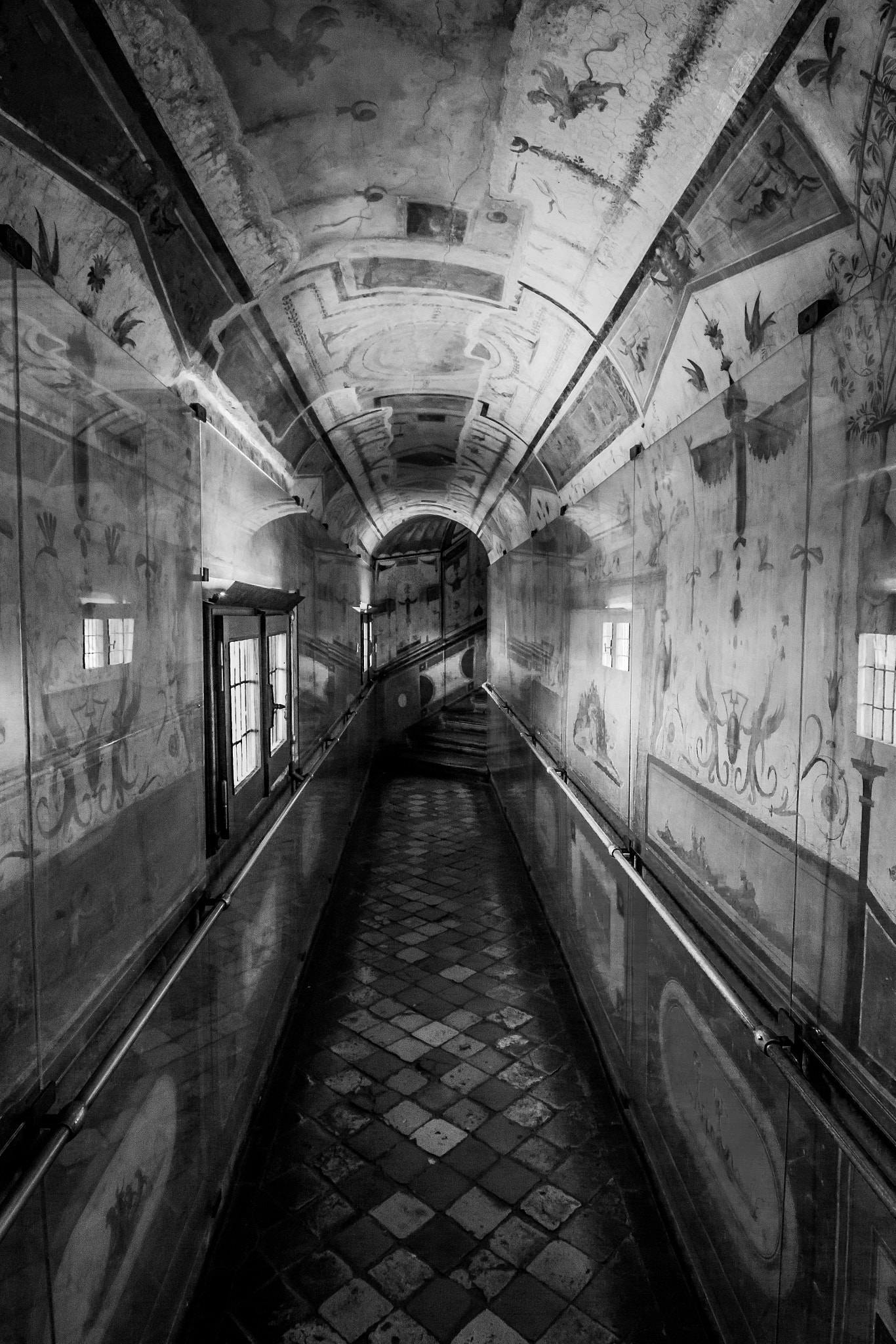 Tokina AT-X Pro 12-24mm F4 (IF) DX sample photo. A museum path in rome, italy photography