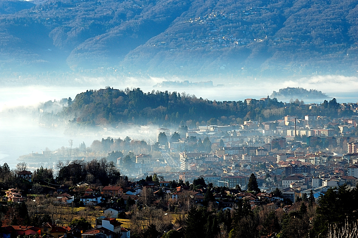 Nikon D50 sample photo. Nebbia a verbania photography