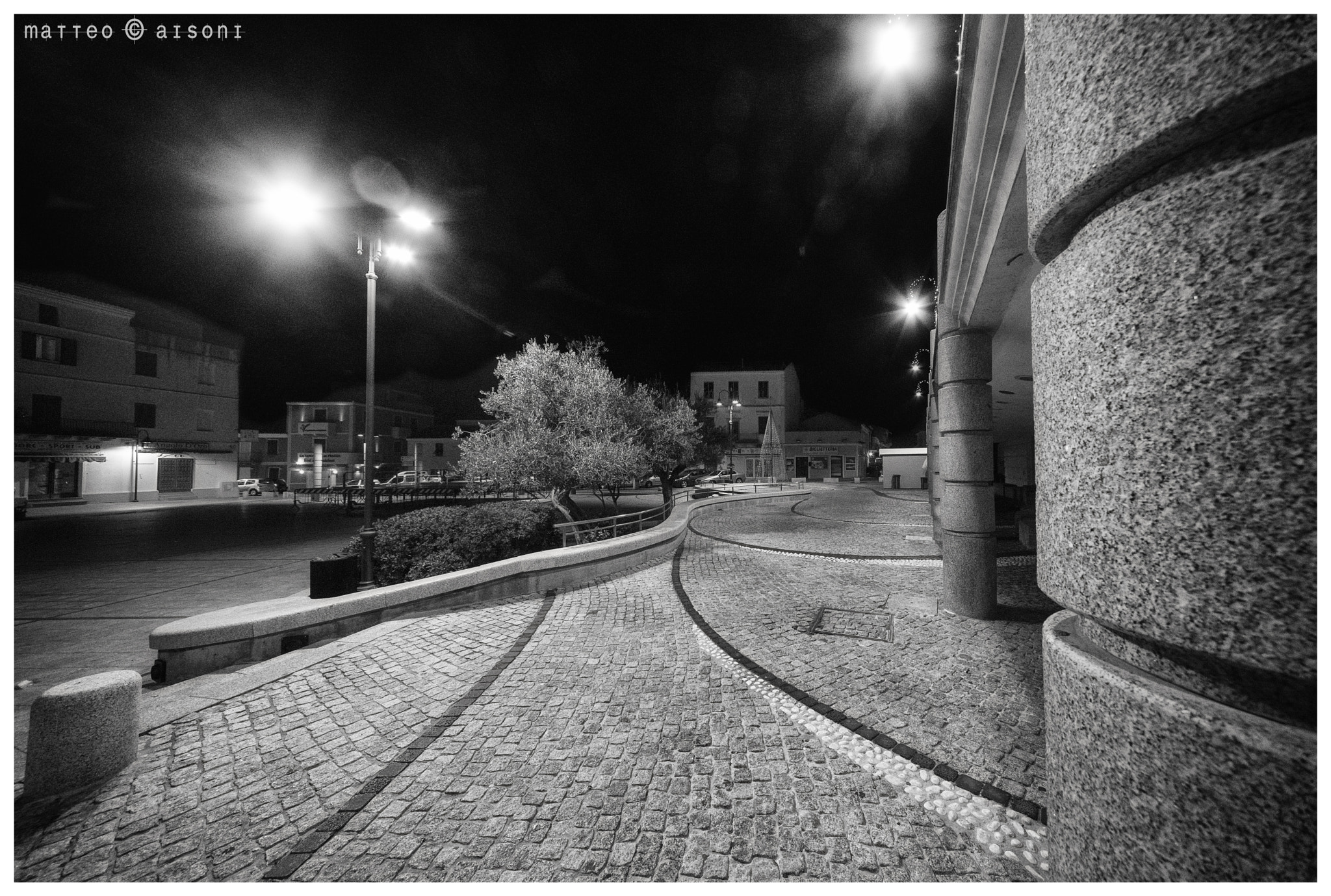 Sigma 12-24mm F4.5-5.6 EX DG Aspherical HSM sample photo. Linee photography