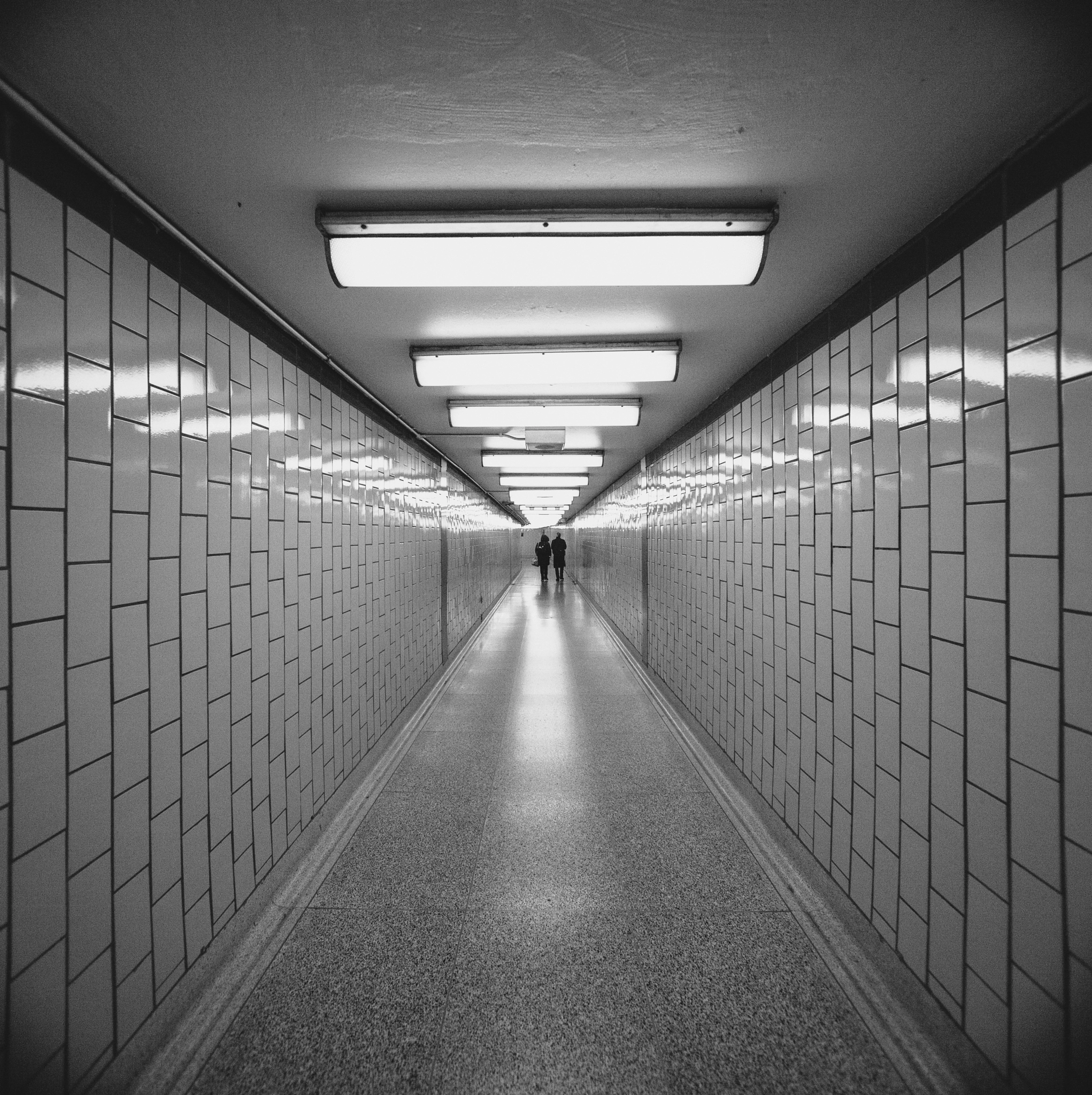 Sigma 10-20mm F3.5 EX DC HSM sample photo. Corridor view photography