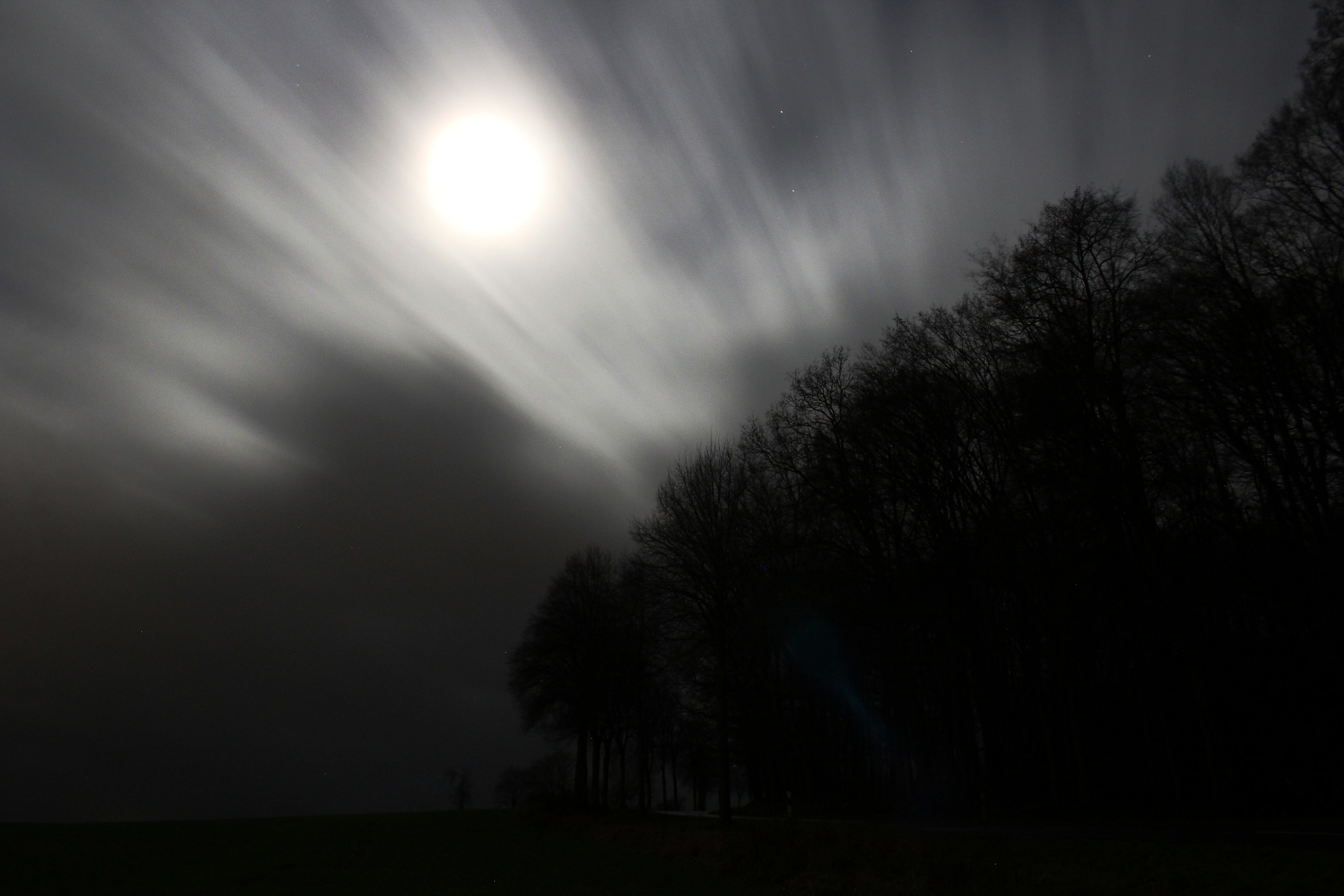 Canon EF-S 18-55mm F3.5-5.6 sample photo. Moon in rain photography