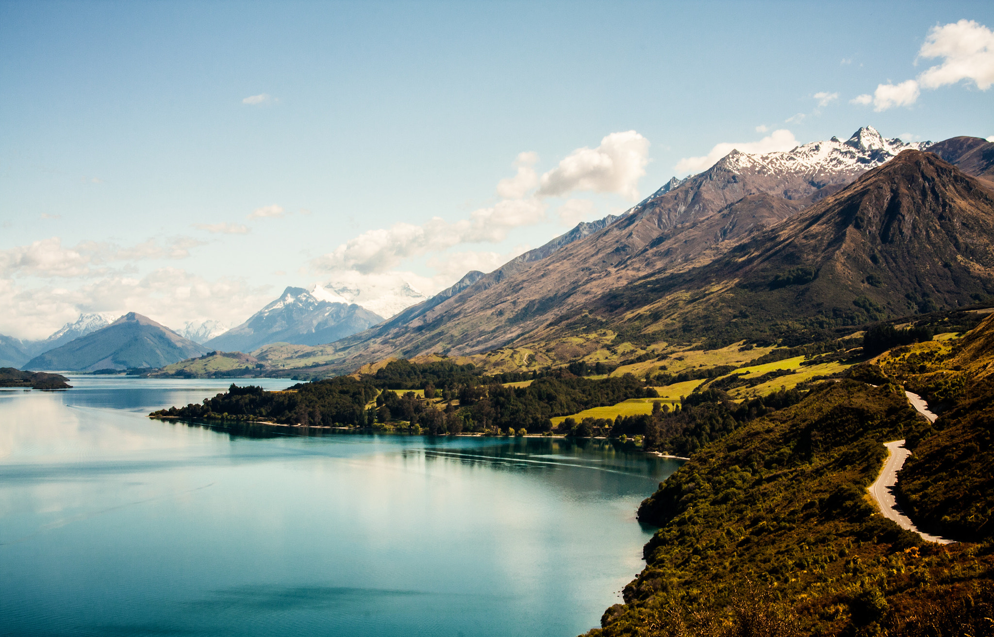 Canon EOS 450D (EOS Rebel XSi / EOS Kiss X2) + Tamron AF 28-200mm F3.8-5.6 XR Di Aspherical (IF) Macro sample photo. Road to glenorchy photography