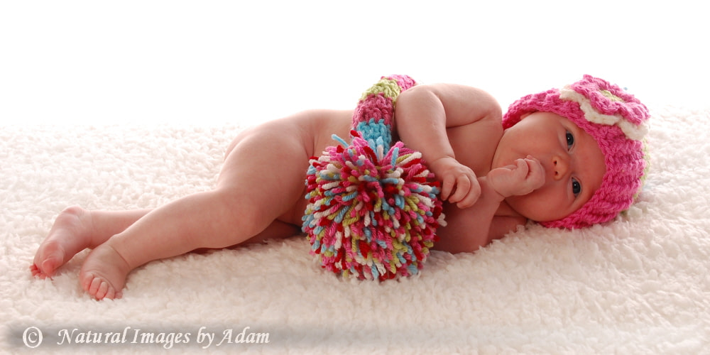Nikon D40 sample photo. 5 weeks old in a knit cap photography