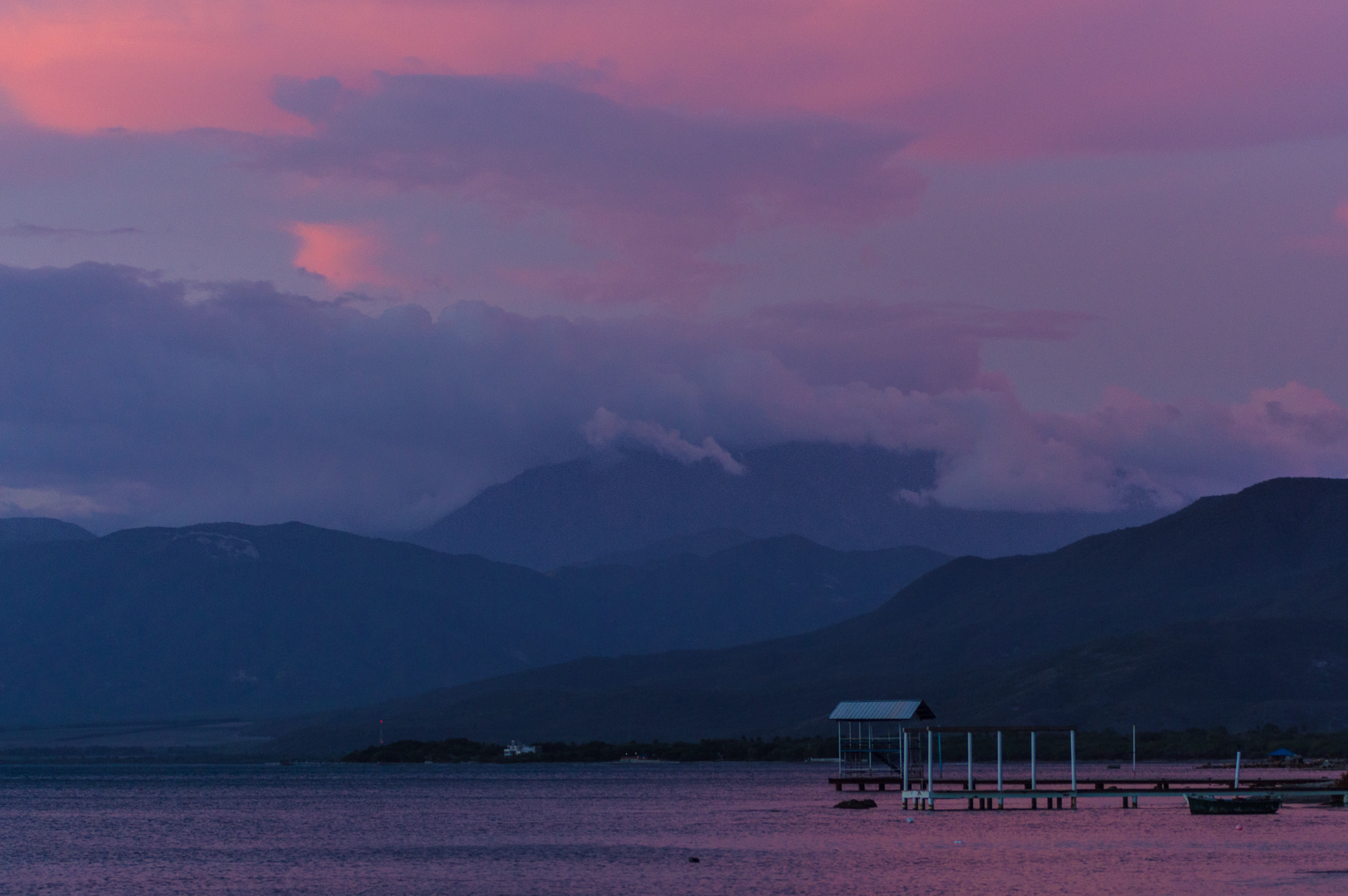 Sigma 70-200mm F2.8 EX DG OS HSM sample photo. Pink dock photography
