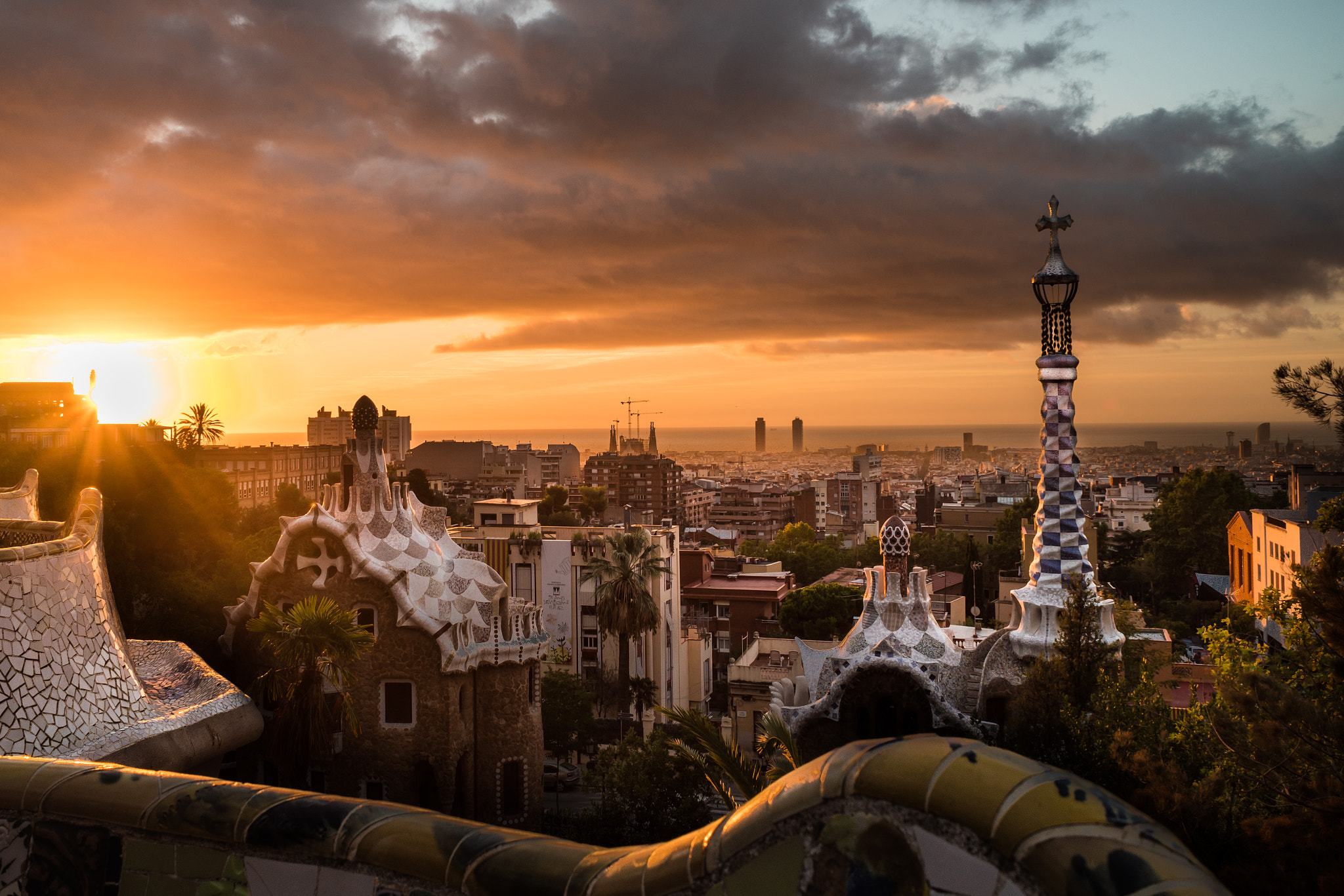 Nikon D750 + AF Nikkor 28mm f/2.8 sample photo. Parc_güell photography