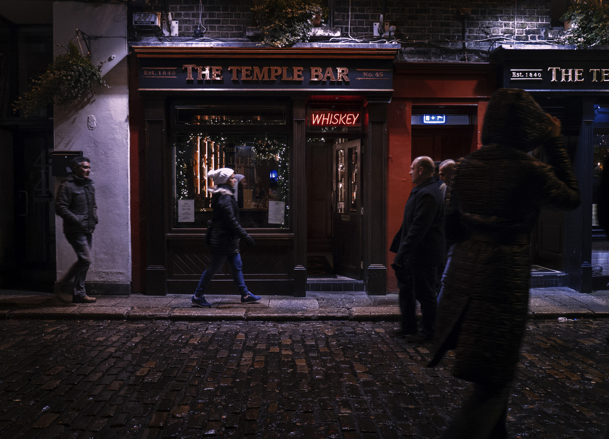 Panasonic Lumix DMC-GX1 sample photo. Templebarbynight photography