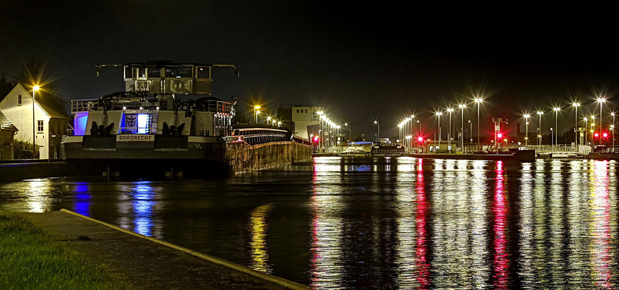 EF28-70mm f/2.8L USM sample photo. Dock at night photography