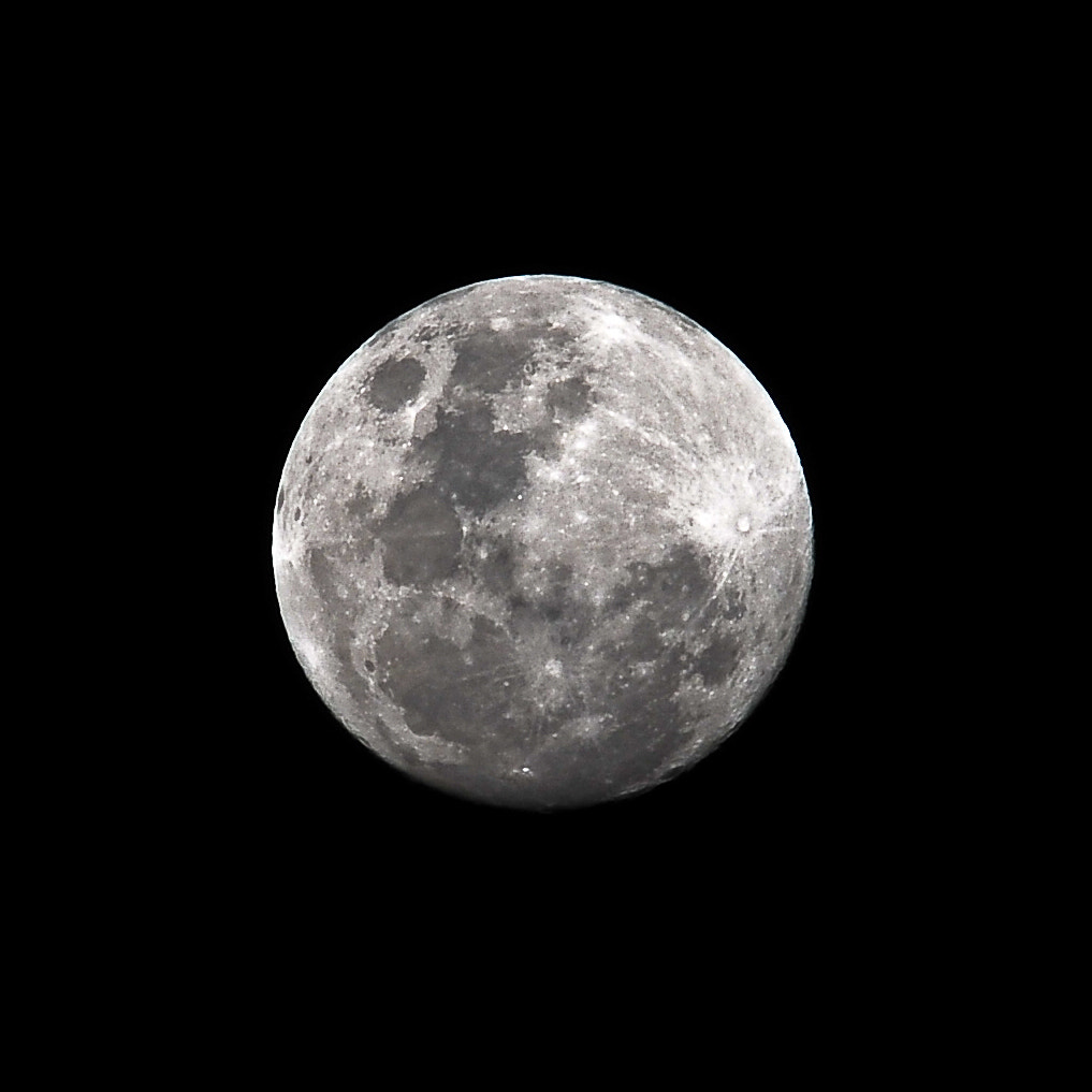 Sigma 150-500mm F5-6.3 DG OS HSM sample photo. Moon photography