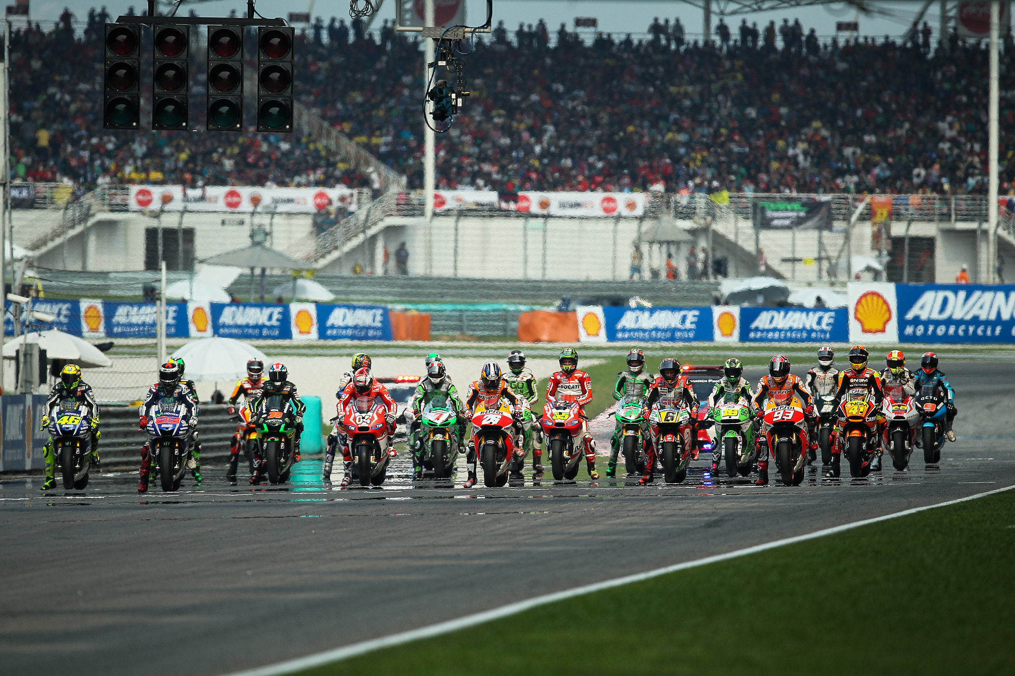 Canon EF 200-400mm F4L IS USM Extender 1.4x sample photo. 2014 malaysian motorcycle grand prix photography