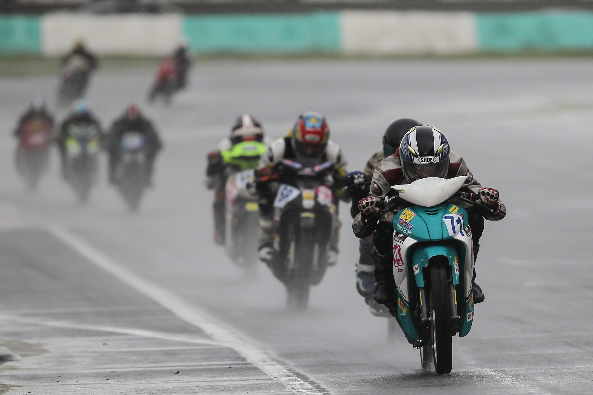 Canon EF 200-400mm F4L IS USM Extender 1.4x sample photo. Kapcai endurance race photography