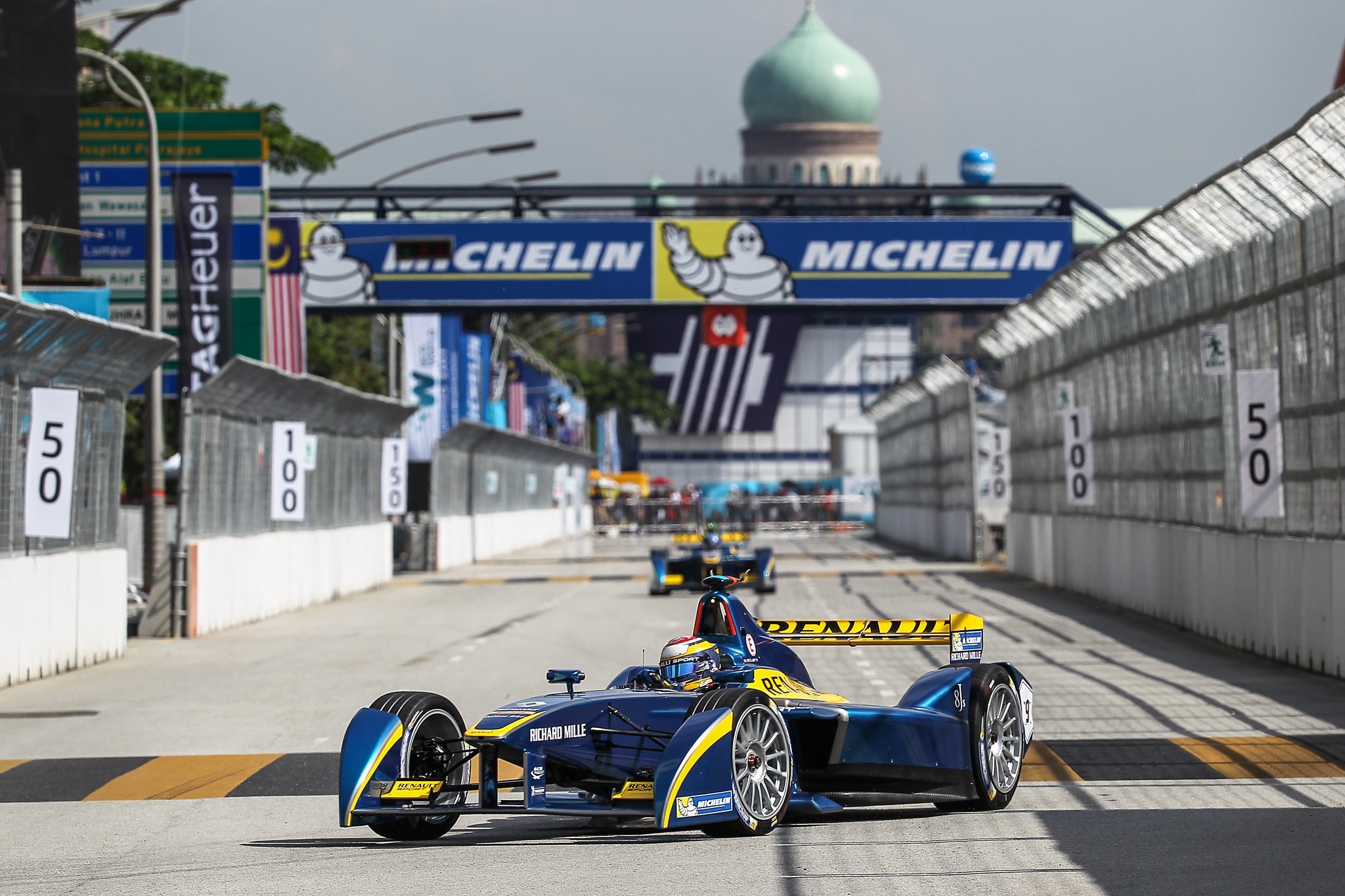 Canon EF 200-400mm F4L IS USM Extender 1.4x sample photo. 2014 fia formula e - putrajaya eprix photography