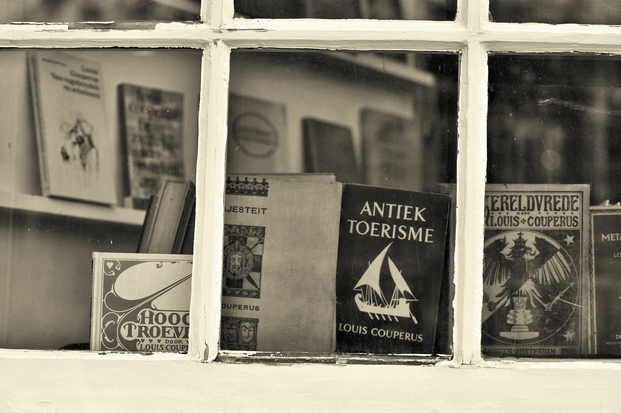 Nikon D700 + AF Nikkor 85mm f/1.8 sample photo. __amsterdam__ photography