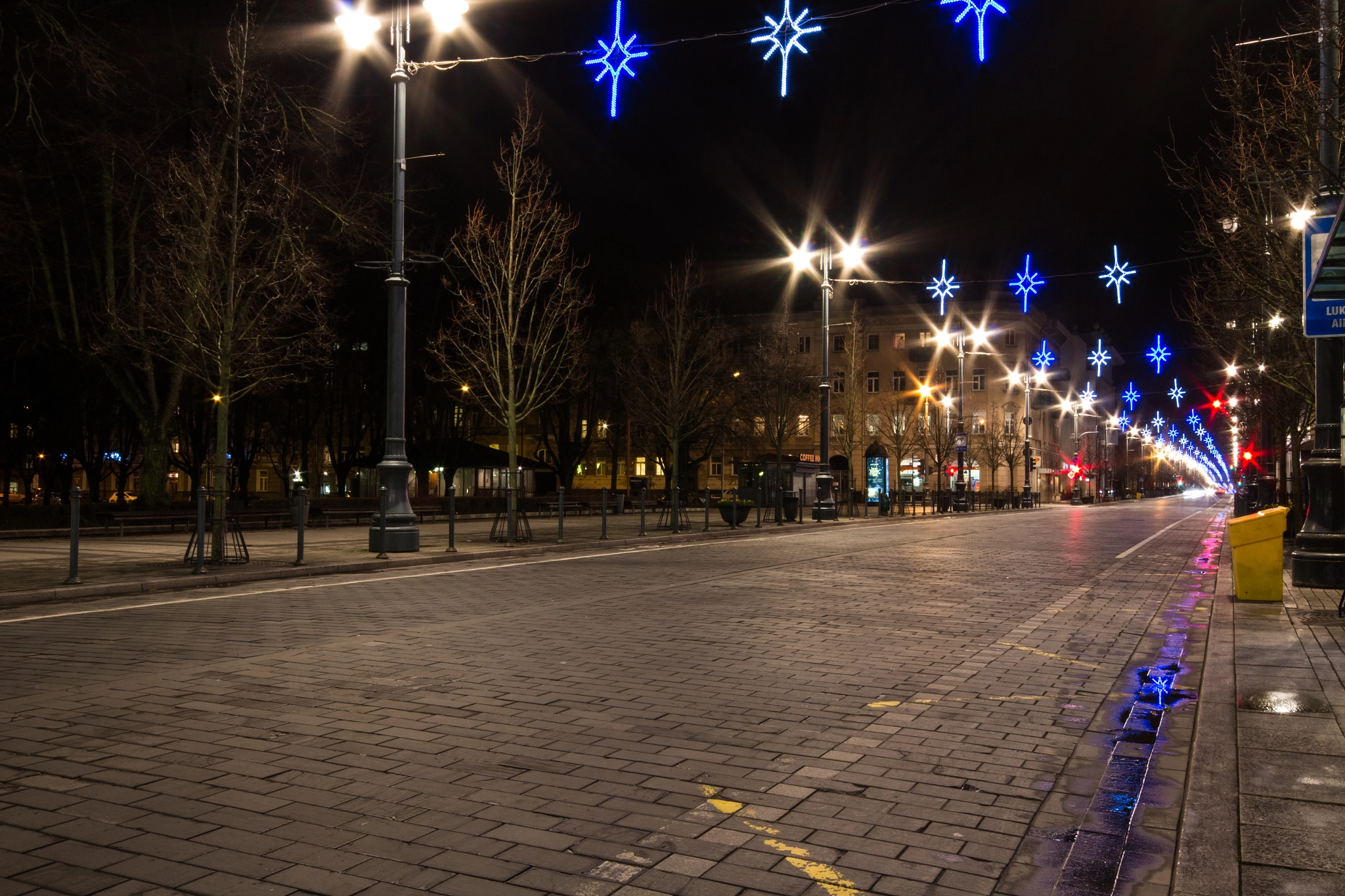 Canon EOS 650D (EOS Rebel T4i / EOS Kiss X6i) sample photo. Light the night. photography