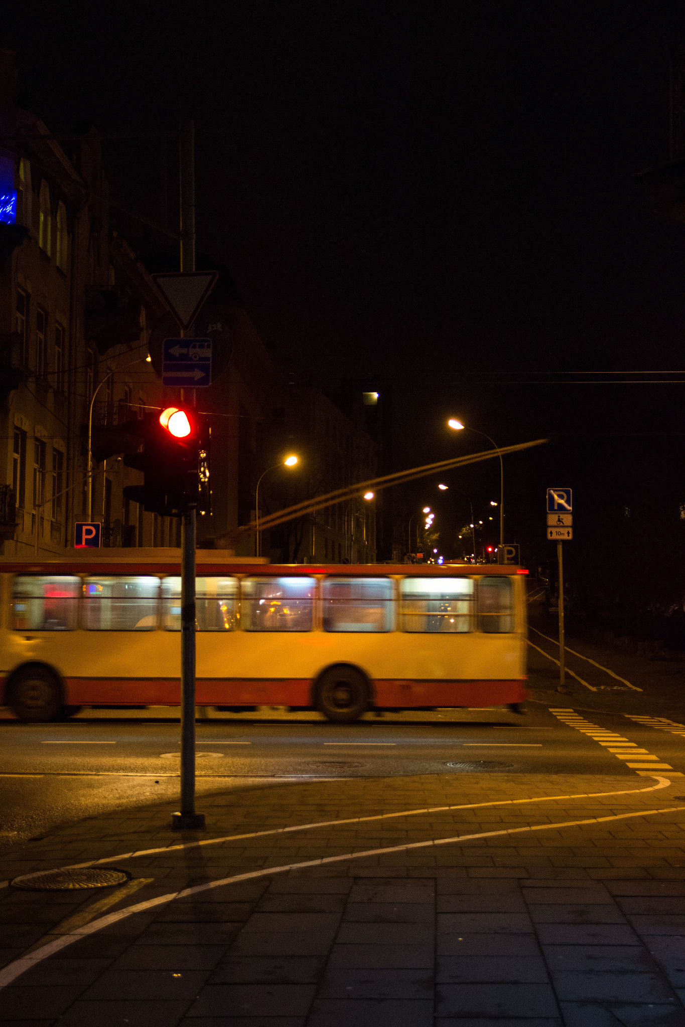 Sigma 17-70mm F2.8-4 DC Macro OS HSM sample photo. Light the night. photography