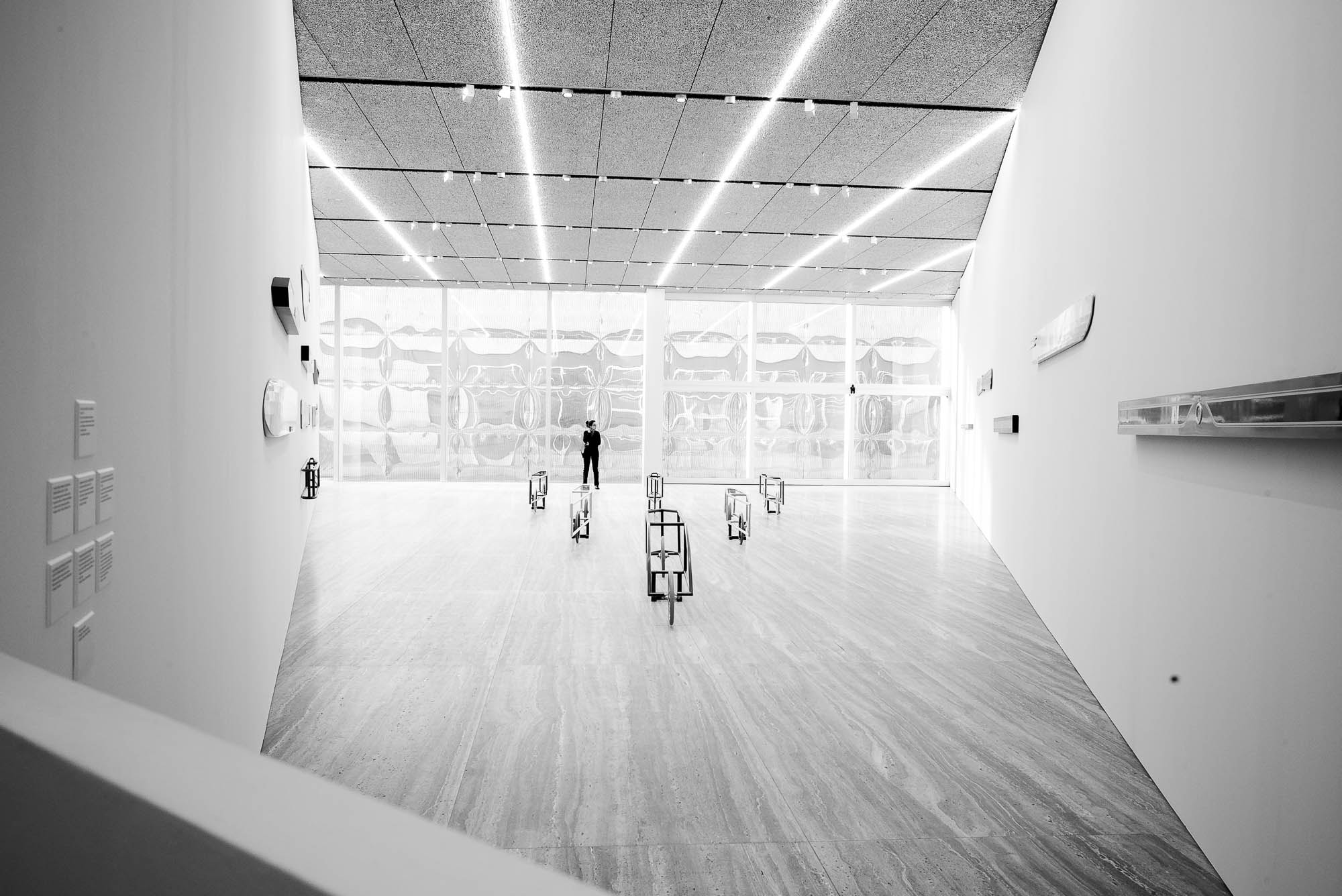 Summicron-M 1:2/28 ASPH. sample photo. Milano fondazione prada photography