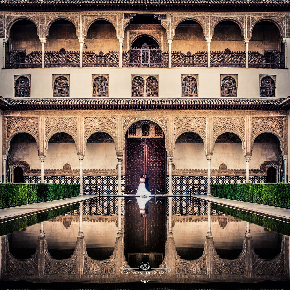 Sigma 35mm F1.4 DG HSM Art sample photo. Love in alhambra photography