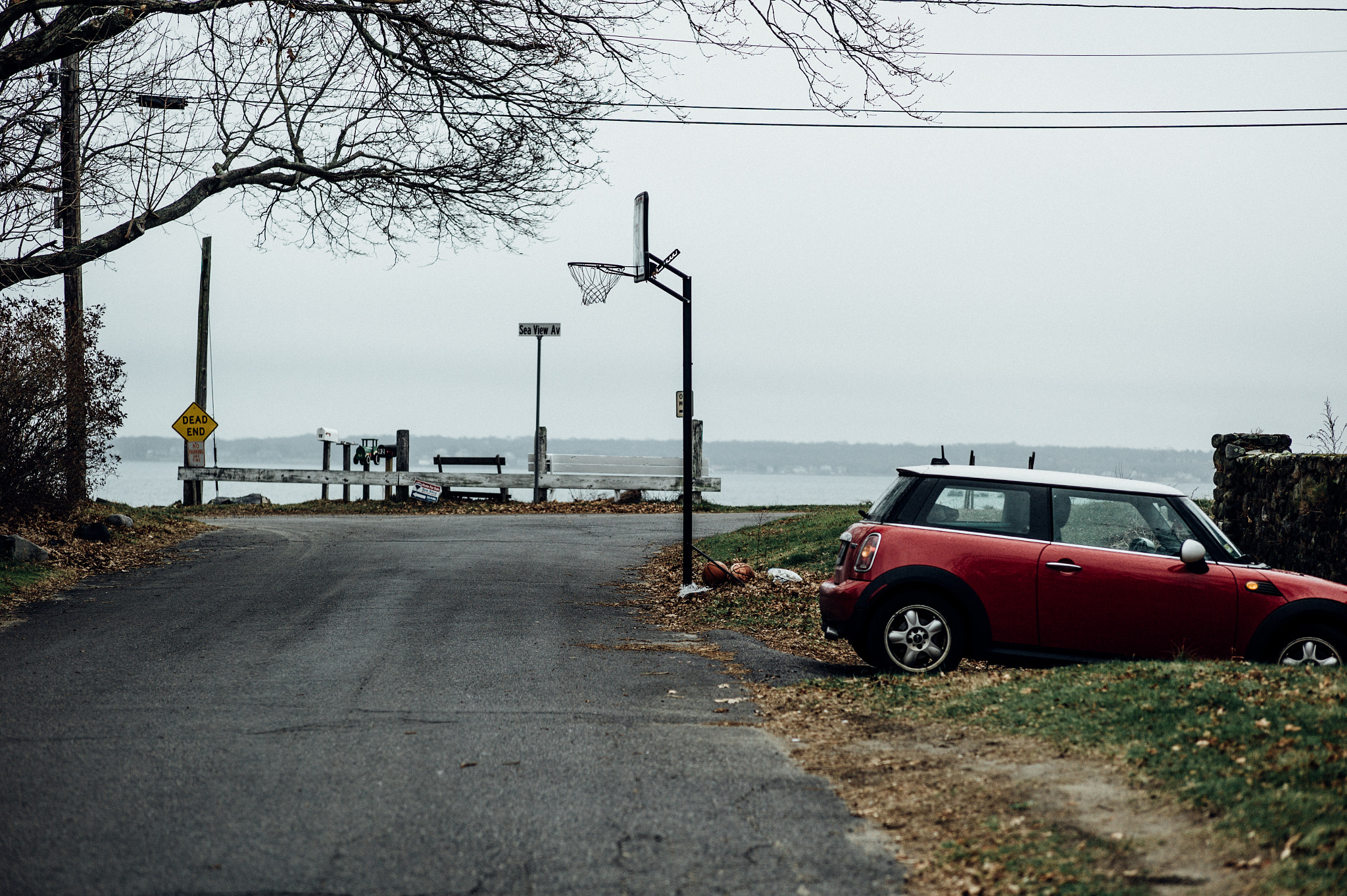 Leica M9 + Leica Summarit-M 75mm F2.5 sample photo. Point guard photography