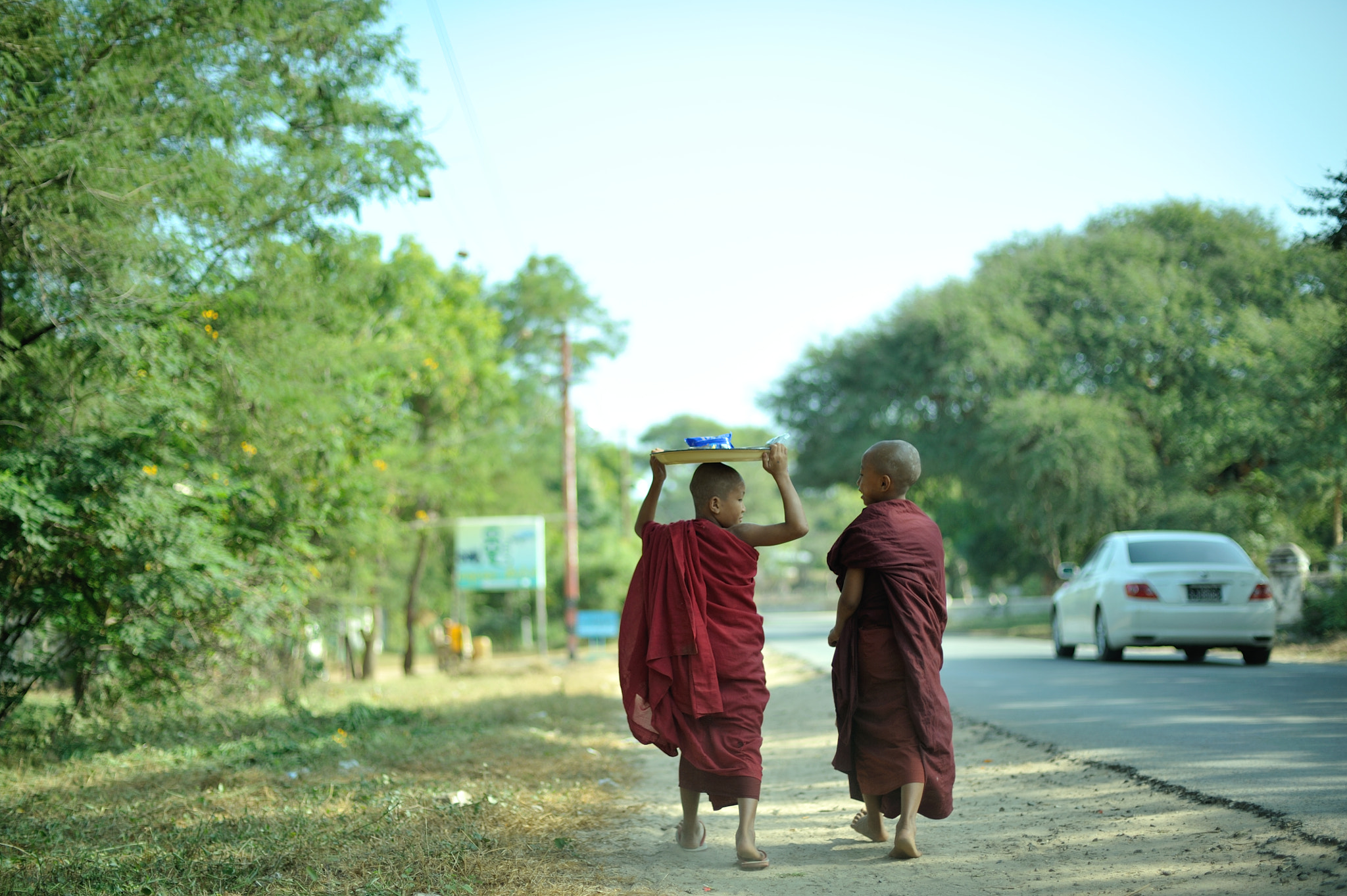 Nikon D700 + Voigtlander Nokton 58mm F1.4 SLII sample photo. Bagan boys photography