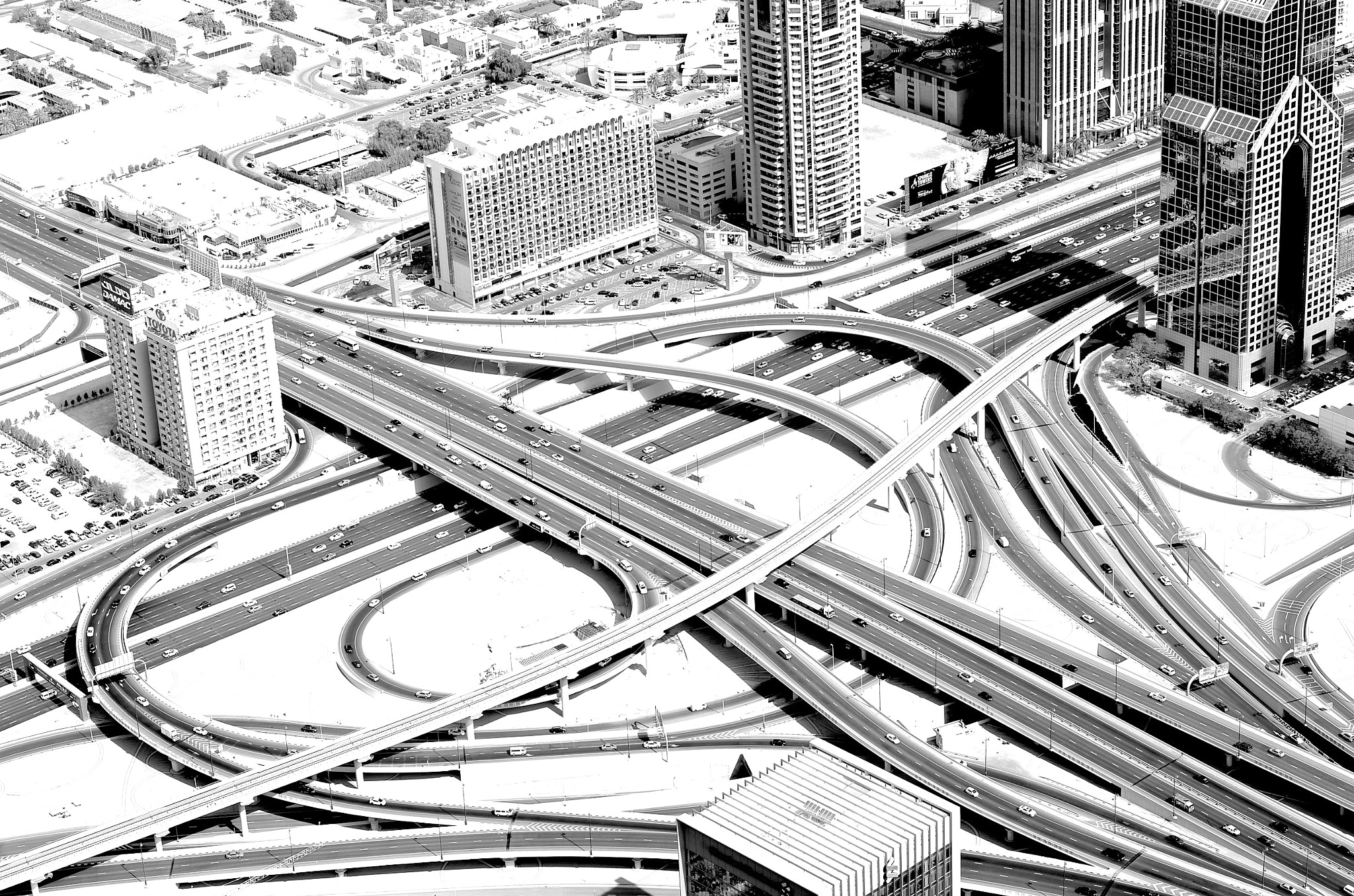 Pentax K-5 II + Pentax smc DA 50mm F1.8 sample photo. Dubai intersection. photography