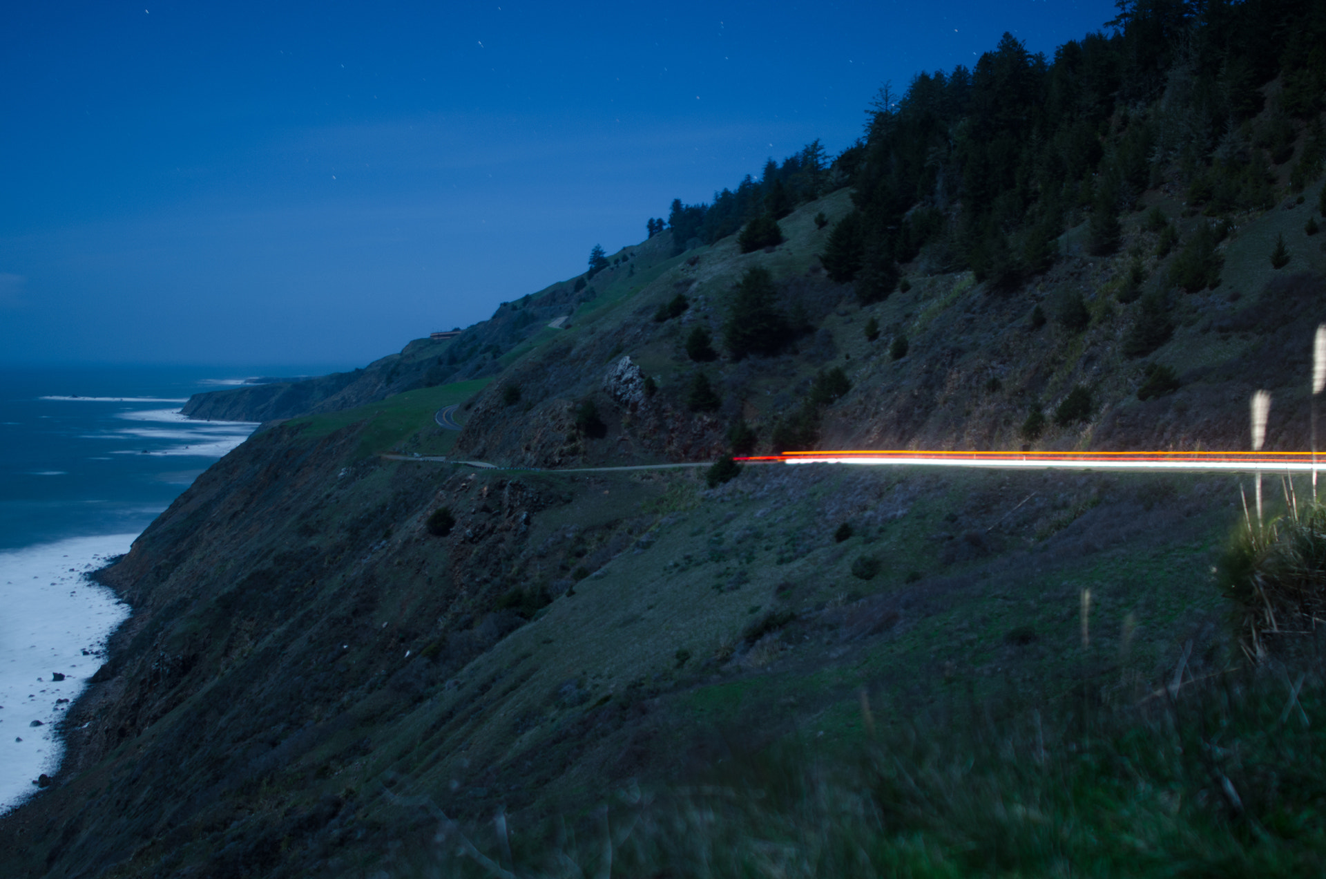 Nikon D5100 + Samyang 12mm F2.8 ED AS NCS Fisheye sample photo. Highway 1 photography