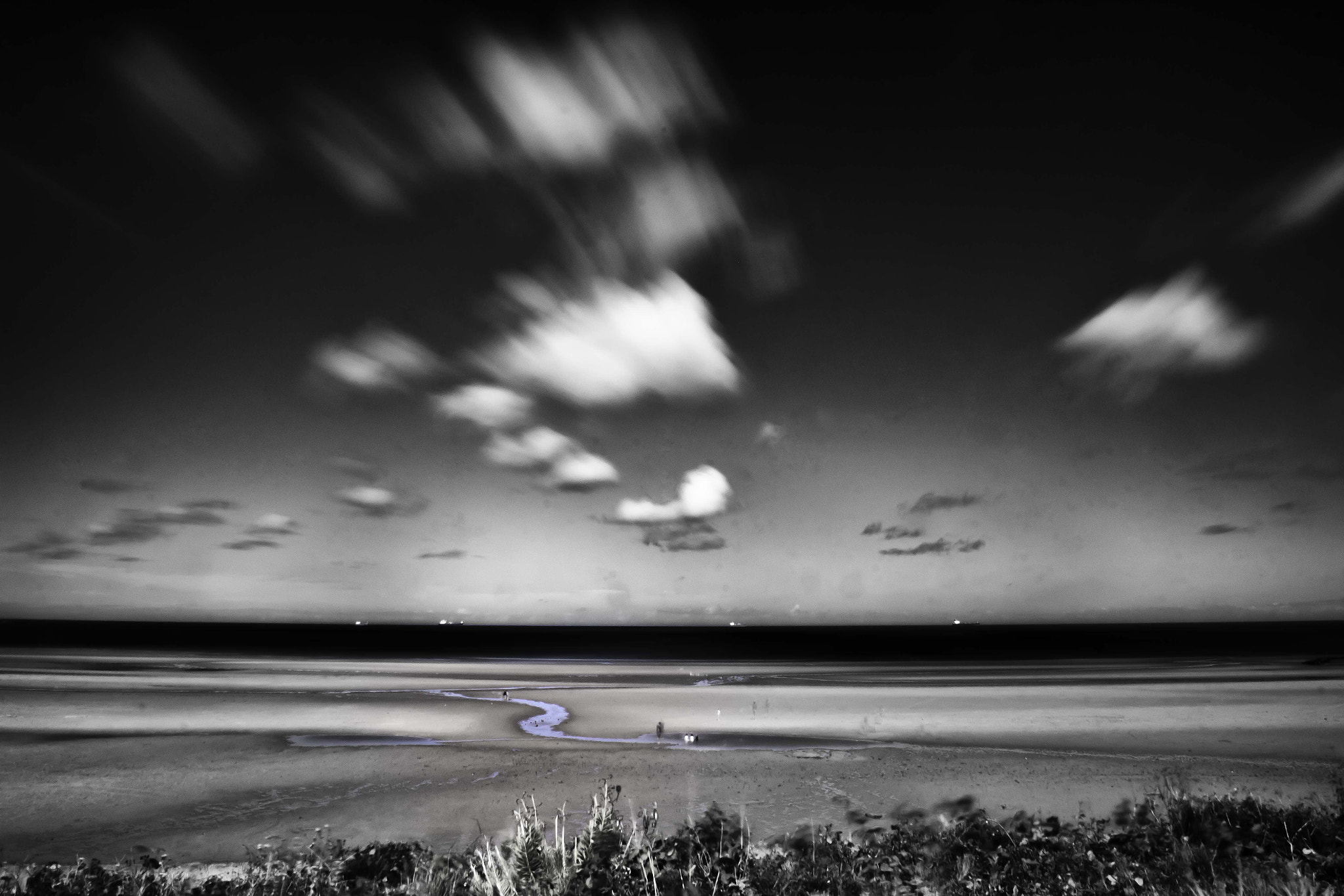 Sigma 18-50mm F2.8-4.5 DC OS HSM sample photo. Anglesey beach photography