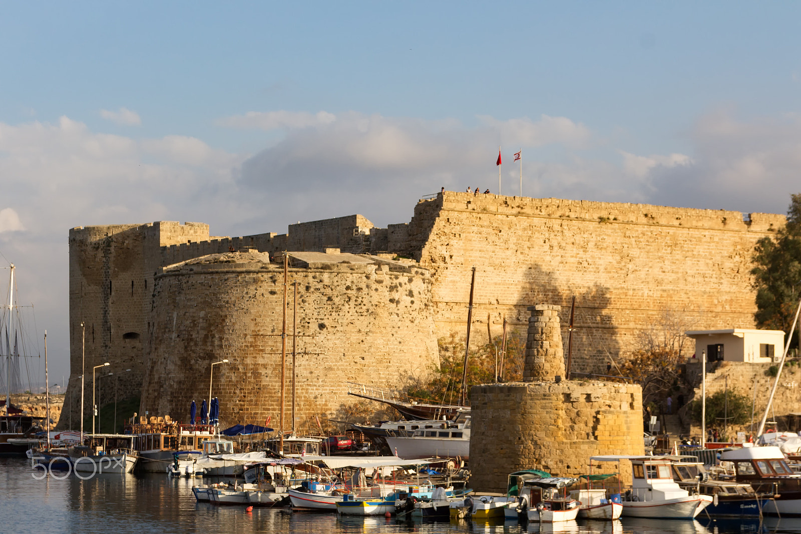 Sigma 18-125mm F3.8-5.6 DC OS HSM sample photo. Old castle photography