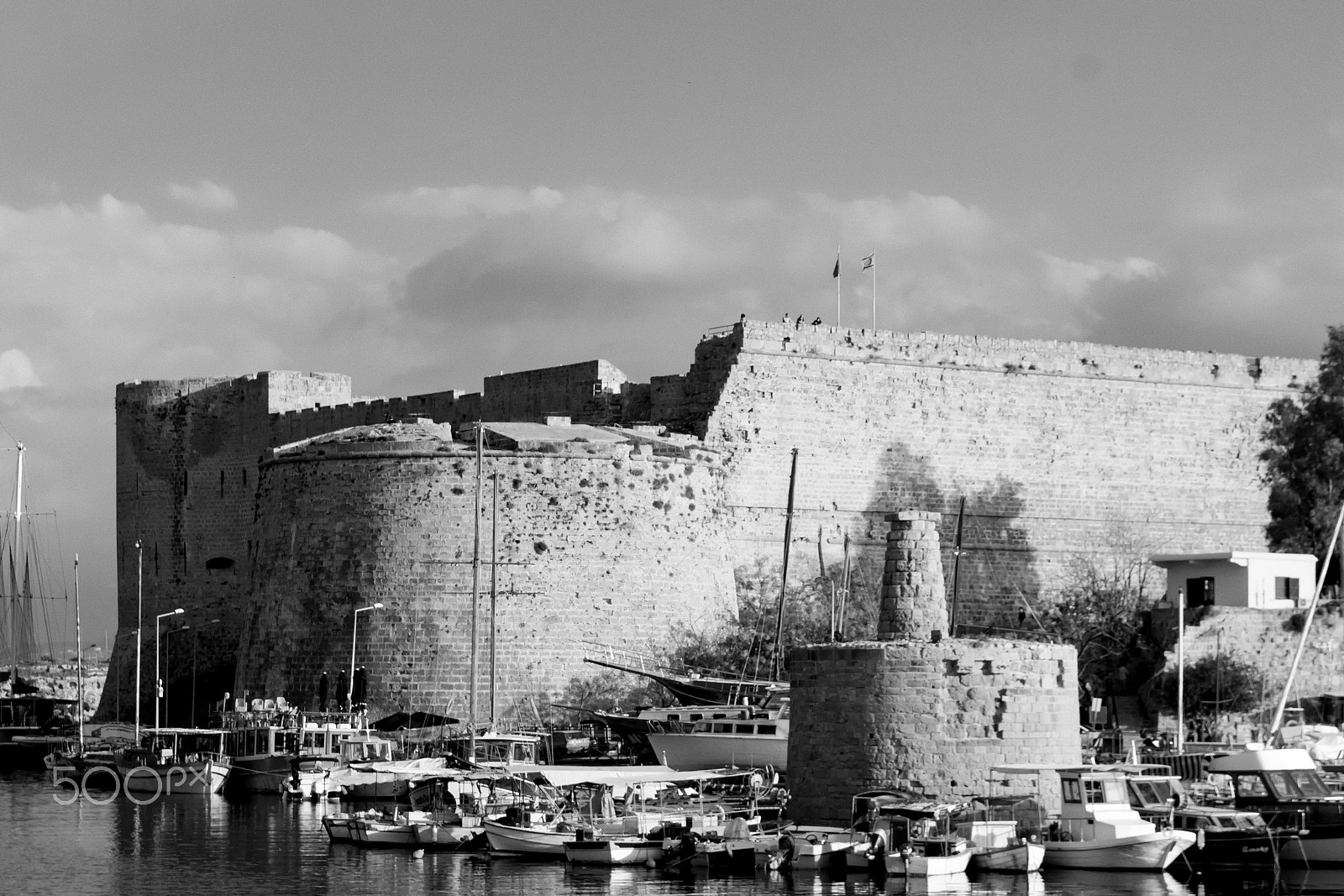 Sigma 18-125mm F3.8-5.6 DC OS HSM sample photo. Old castle photography