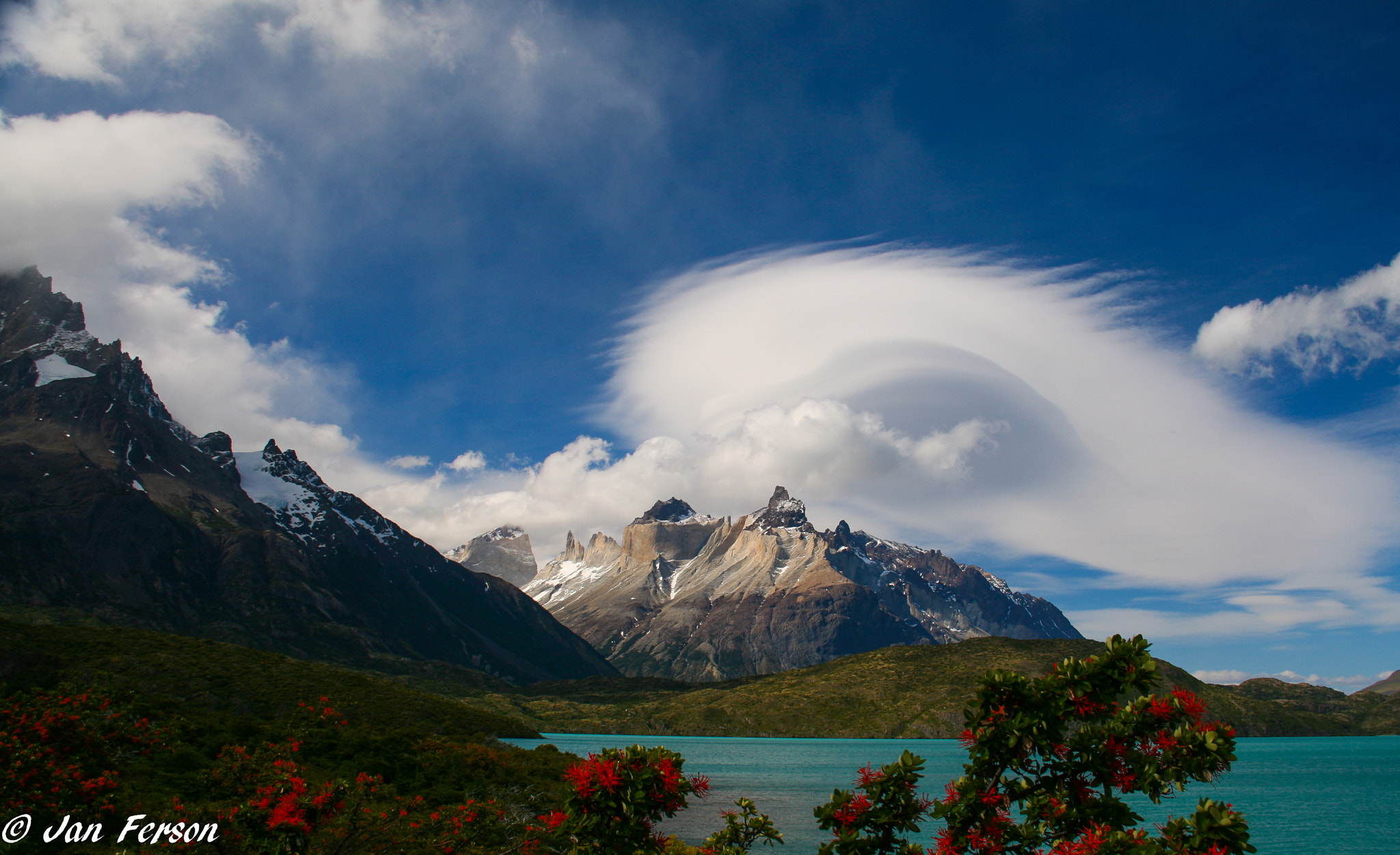 Canon EF-S 18-135mm F3.5-5.6 IS sample photo. Los guernos photography