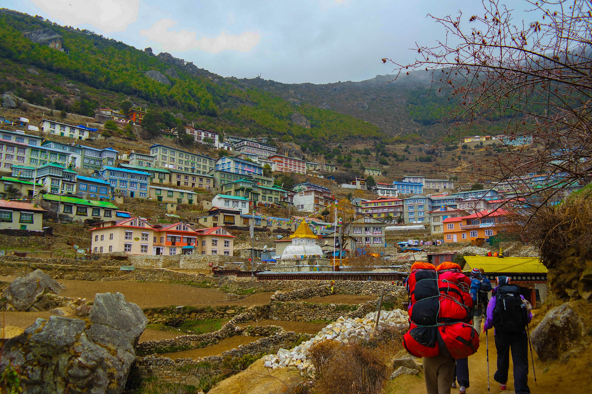 Samsung NX3000 + NX 18-55mm F3.5-5.6 sample photo. Namche bazar photography