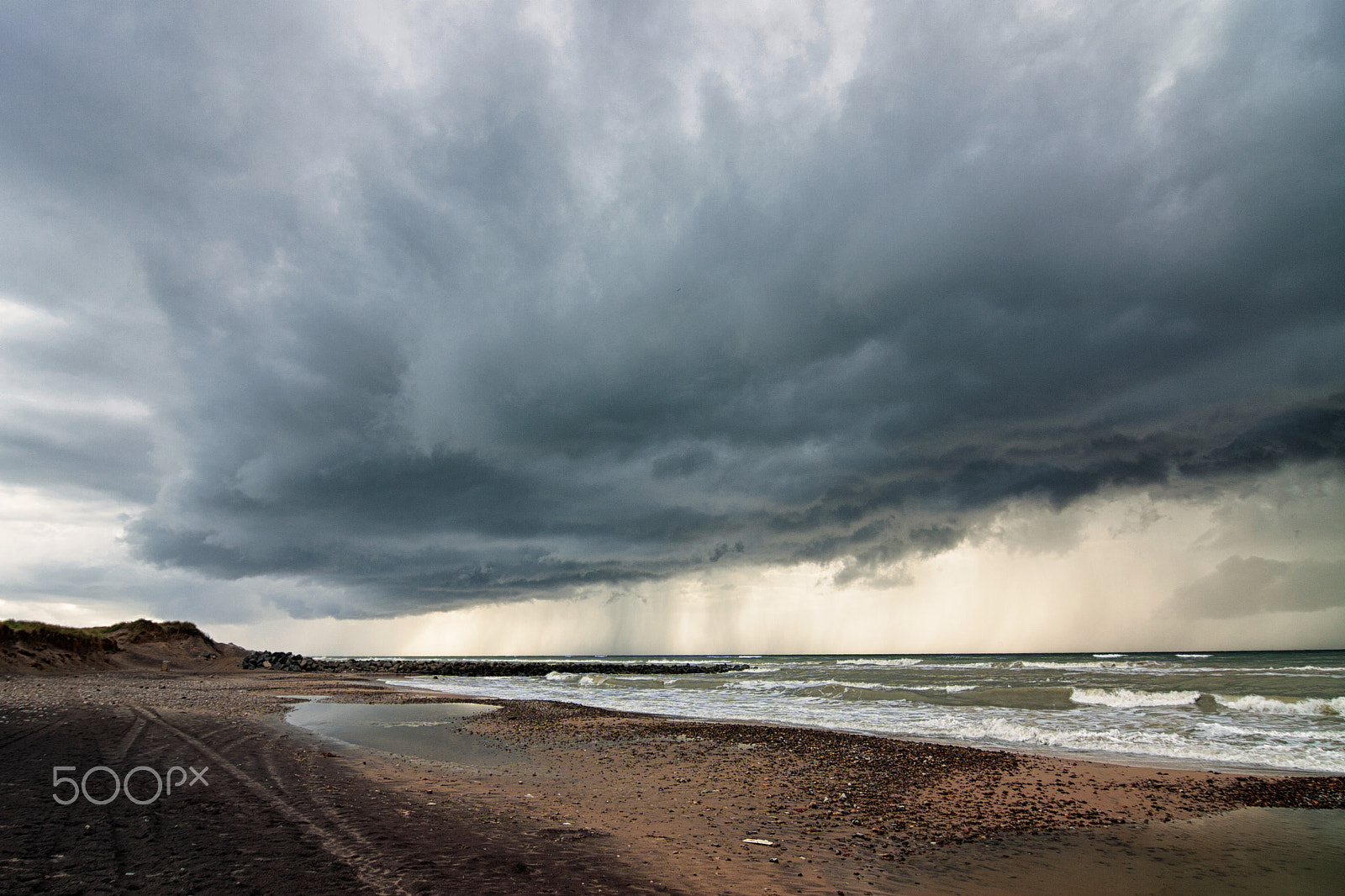 Tokina AT-X Pro 12-24mm F4 (IF) DX sample photo. Thunderstorm on beach photography