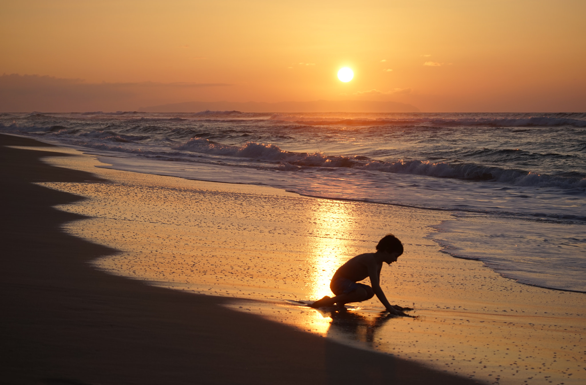 Sony 70-300mm F4.5-5.6 G SSM sample photo. Polihale beach photography