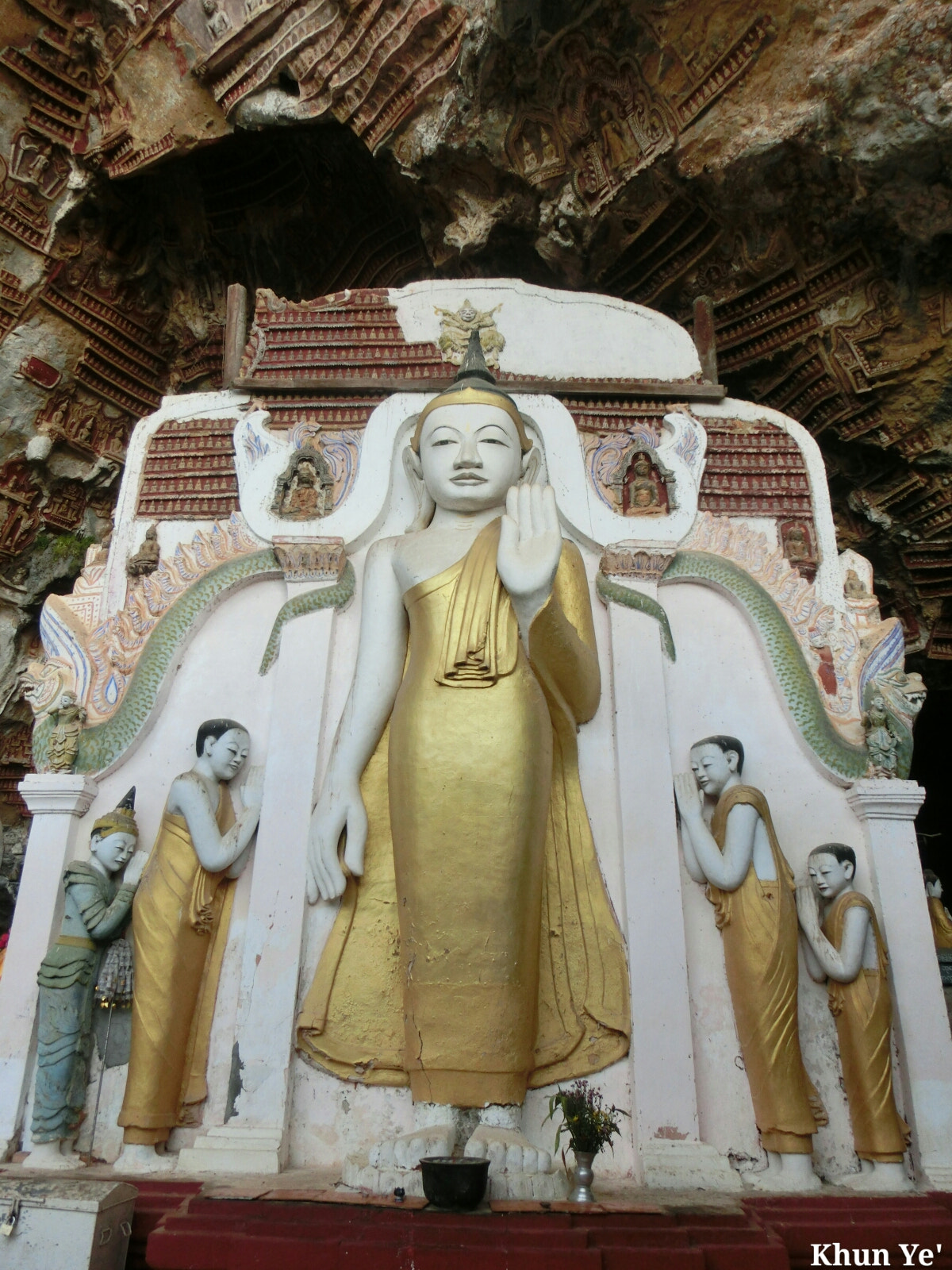 CASIO EX-ZR400 sample photo. Ancient buddha images (myanmar) photography