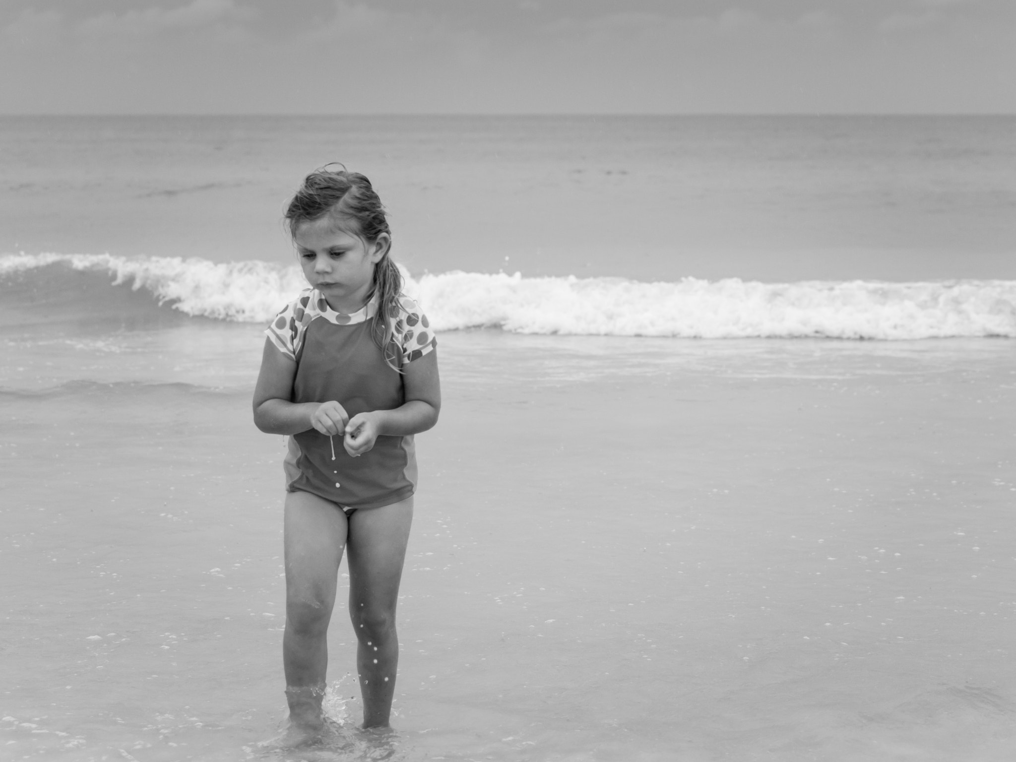 Olympus Zuiko Digital ED 40-150mm F4.0-5.6 sample photo. Beach girl photography