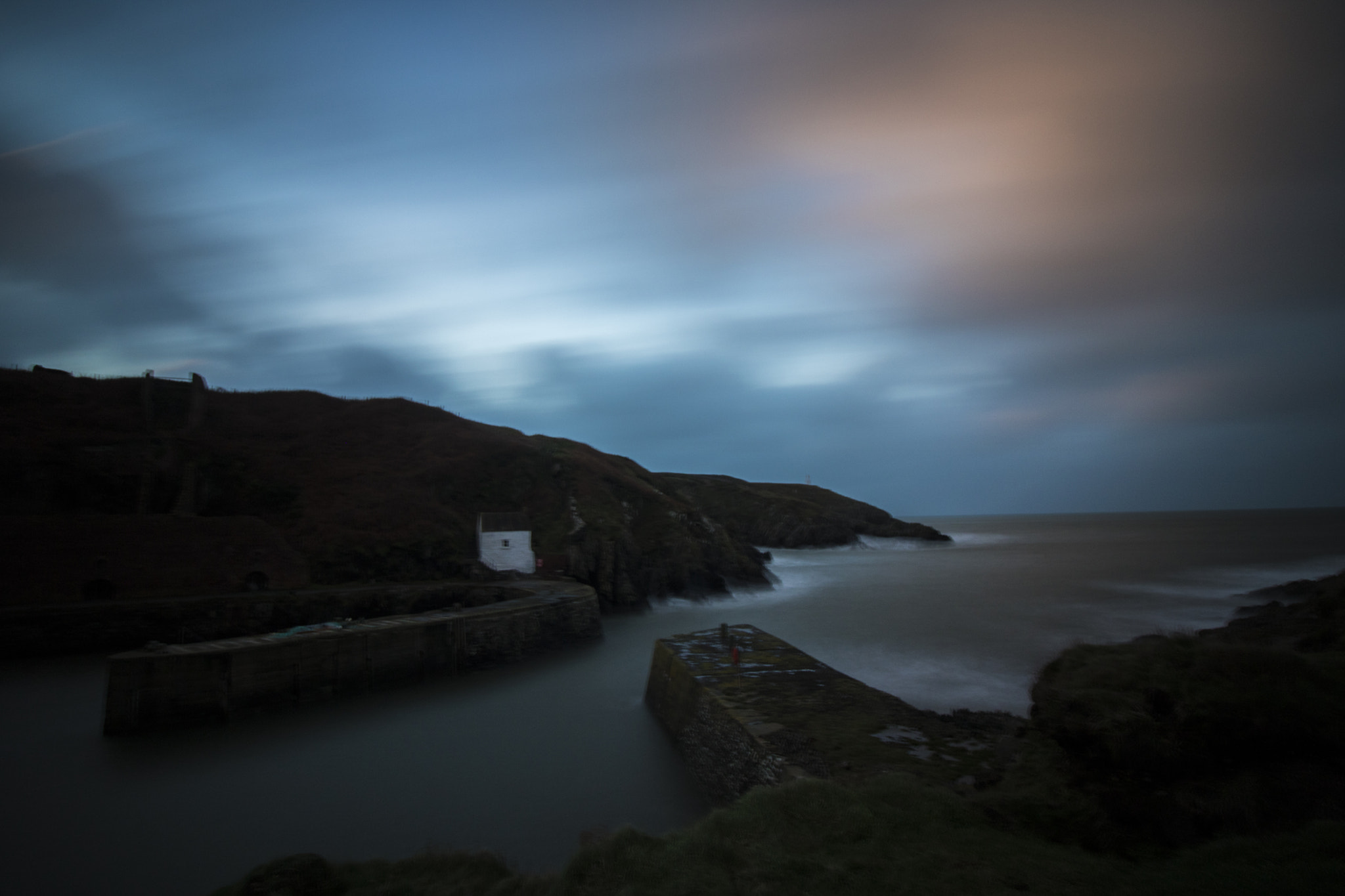 Canon EF-S 10-18mm F4.5–5.6 IS STM sample photo. __porthgain__ photography