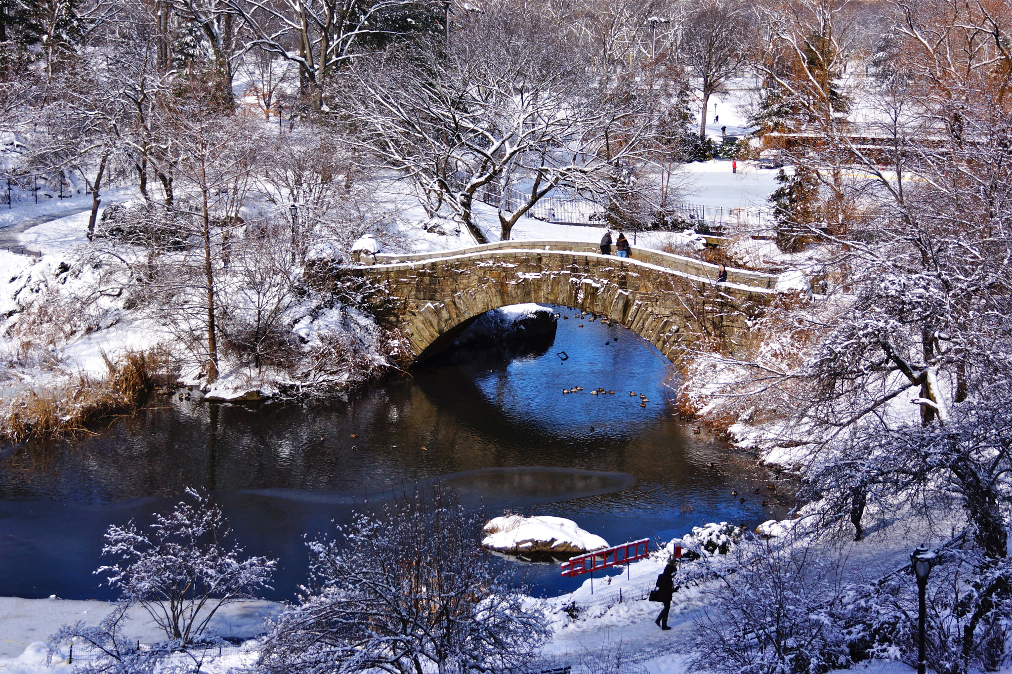 Tamron 18-200mm F3.5-6.3 Di III VC sample photo. Gapstow bridge - central park photography