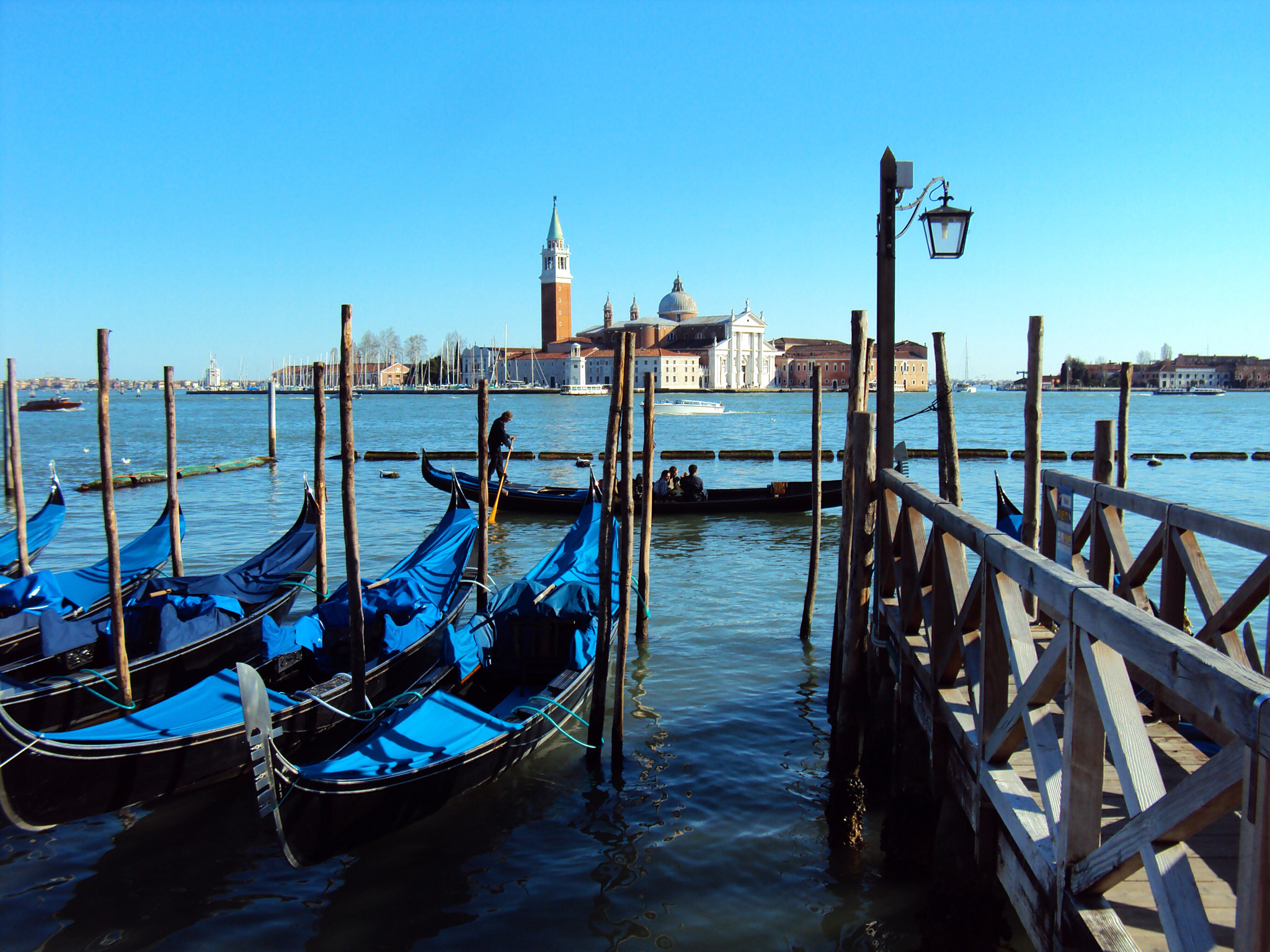 Sony DSC-W190 sample photo. Venice, italy. beaty view in the city. photography