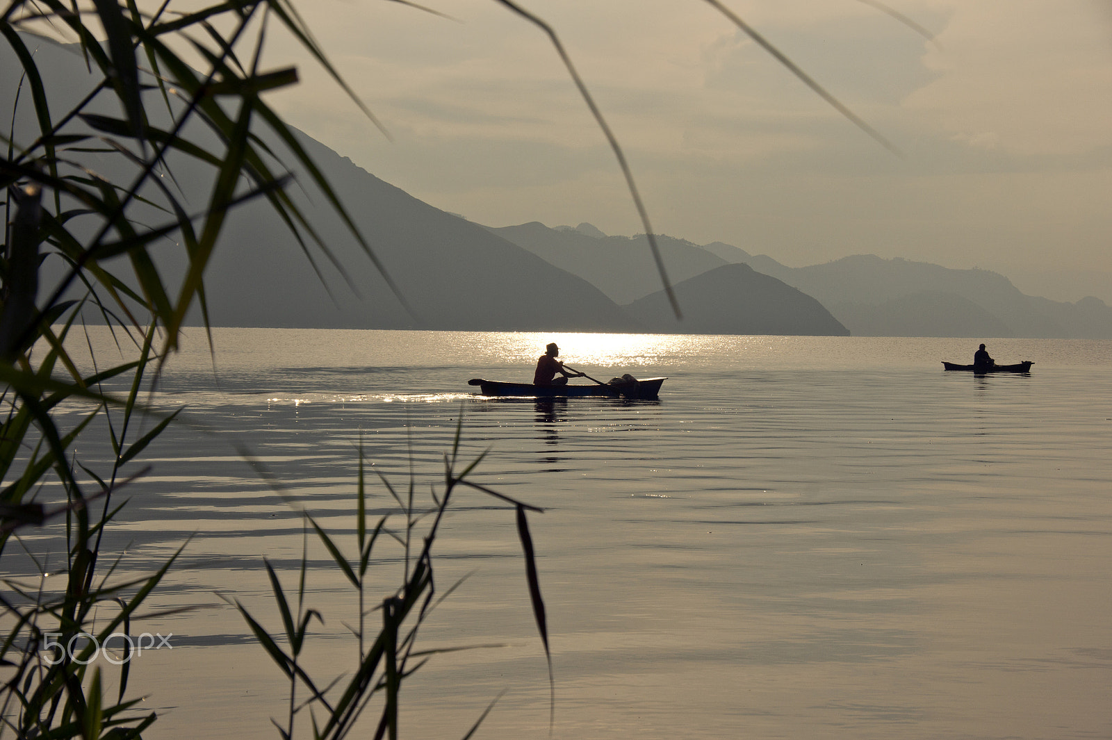 Sony Alpha DSLR-A560 sample photo. One morning at toba lake photography