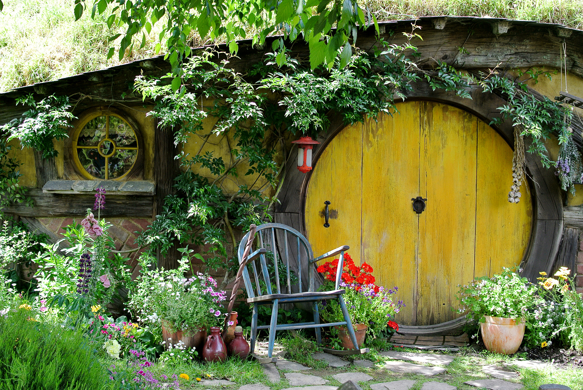 Nikon 1 Nikkor 18.5mm F1.8 sample photo. Hobbiton - new zealand photography