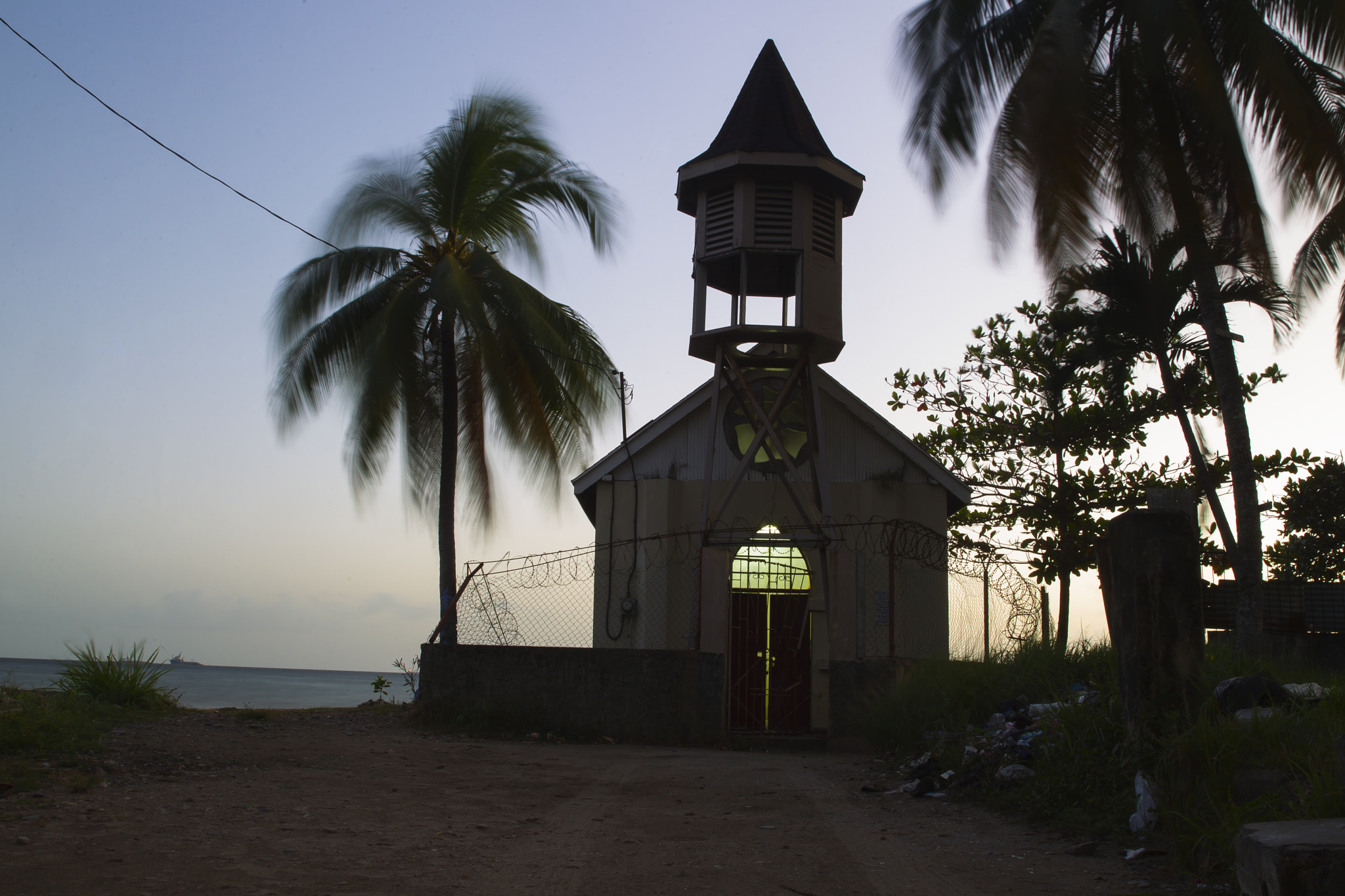 Canon EOS-1D Mark IV sample photo. Trinidad_chaguaramas_sailors_church_9361 photography