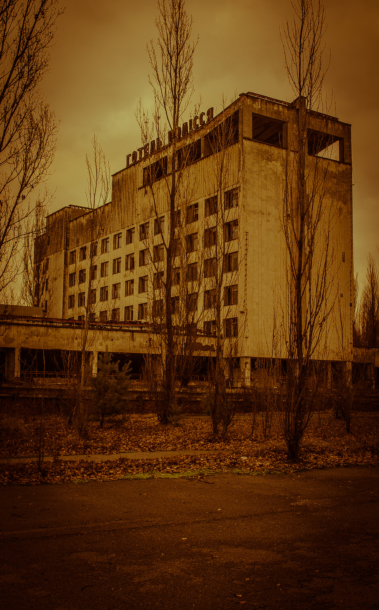 Canon EF 24mm F2.8 IS USM sample photo. "dead" city of pripyat photography