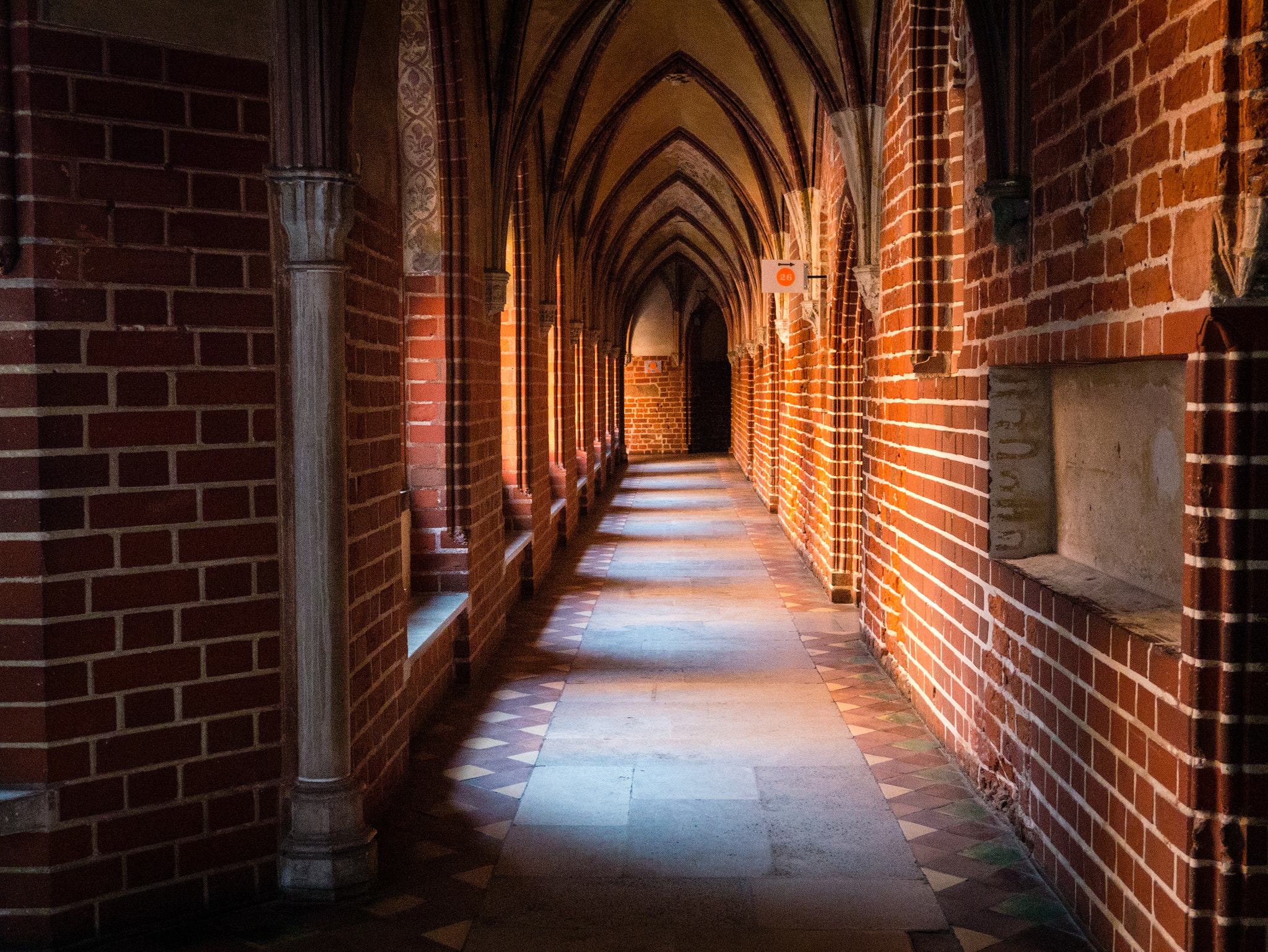 LUMIX G VARIO PZ 14-42/F3.5-5.6 sample photo. Malbork gallery photography