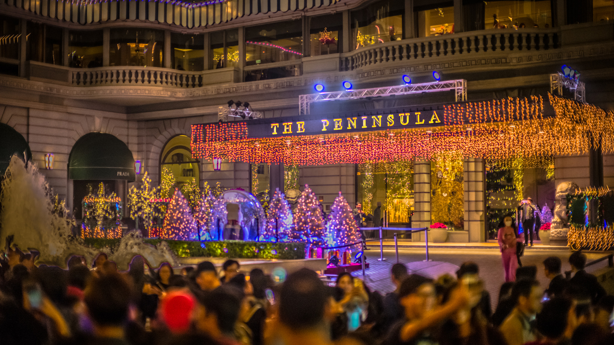 Leica Noctilux-M 50mm F0.95 ASPH sample photo. Its christmas photography