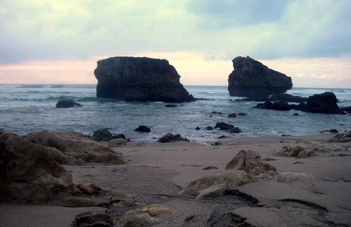 Nikon Coolpix S60 sample photo. Mer de caillou photography