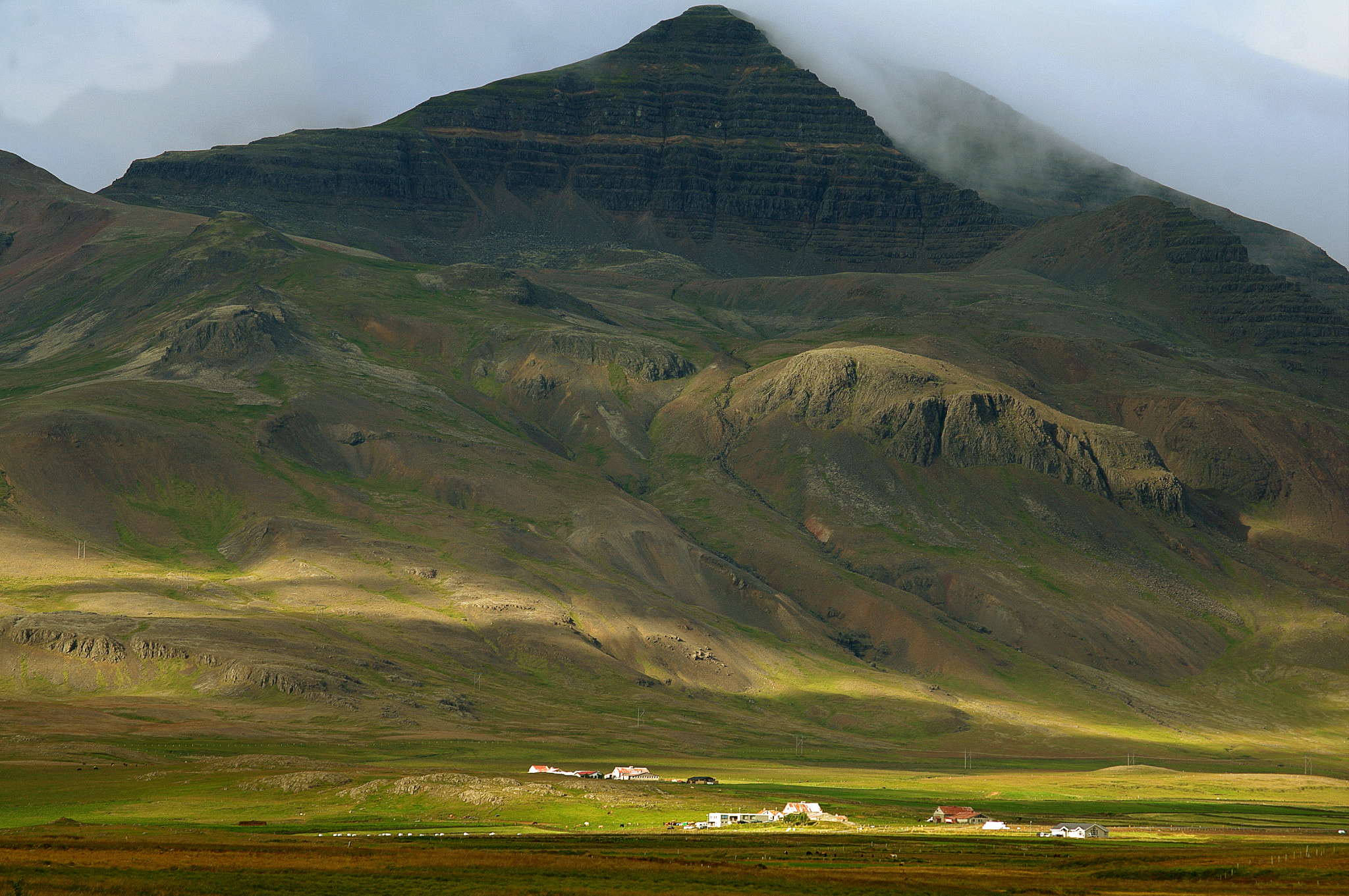 Pentax smc DA 50-200mm F4-5.6 ED WR sample photo. Icelandic pyramid photography