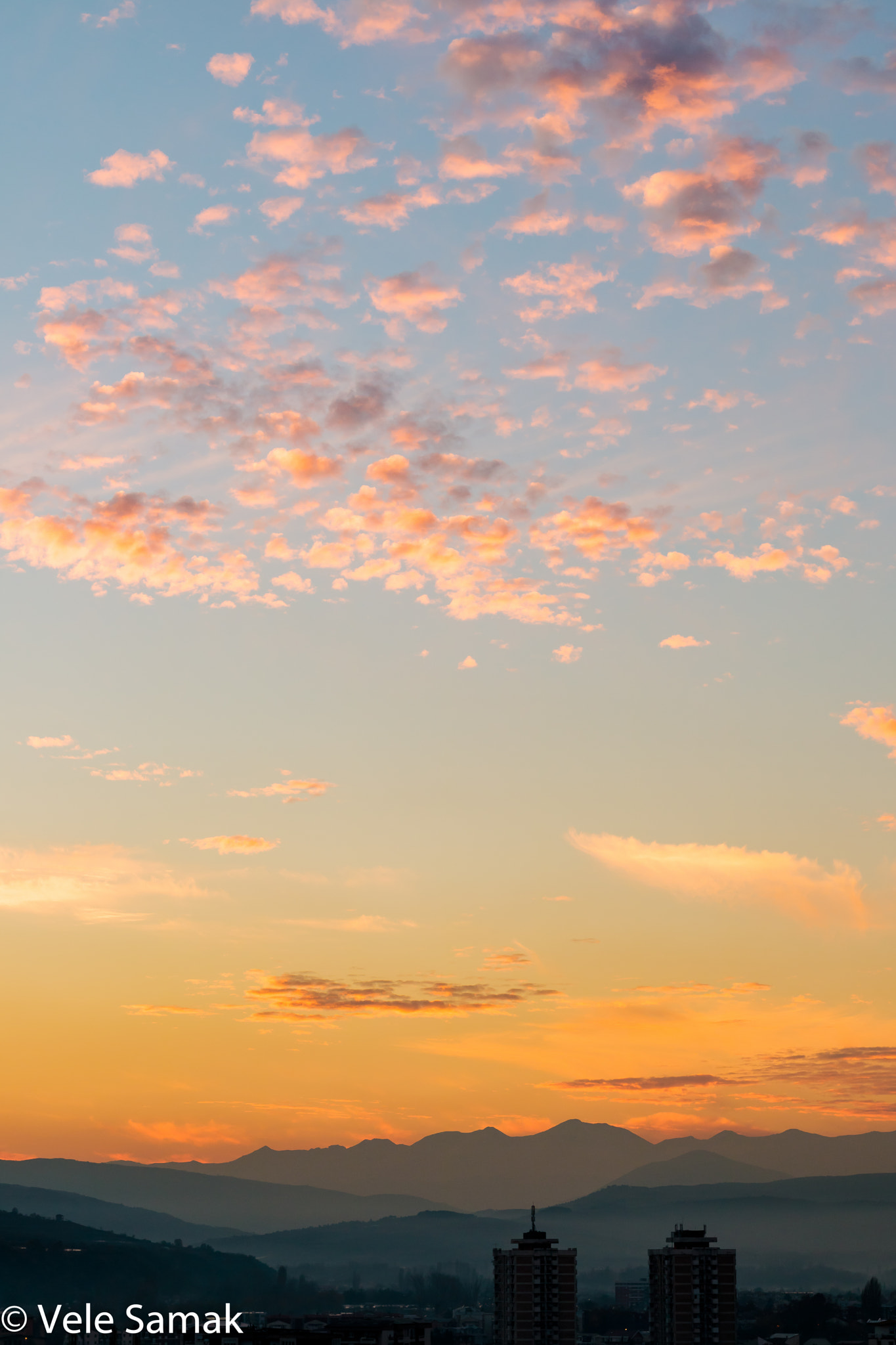 Canon EOS M3 + Canon EF 50mm F1.8 STM sample photo. Skopje hazy sunset photography
